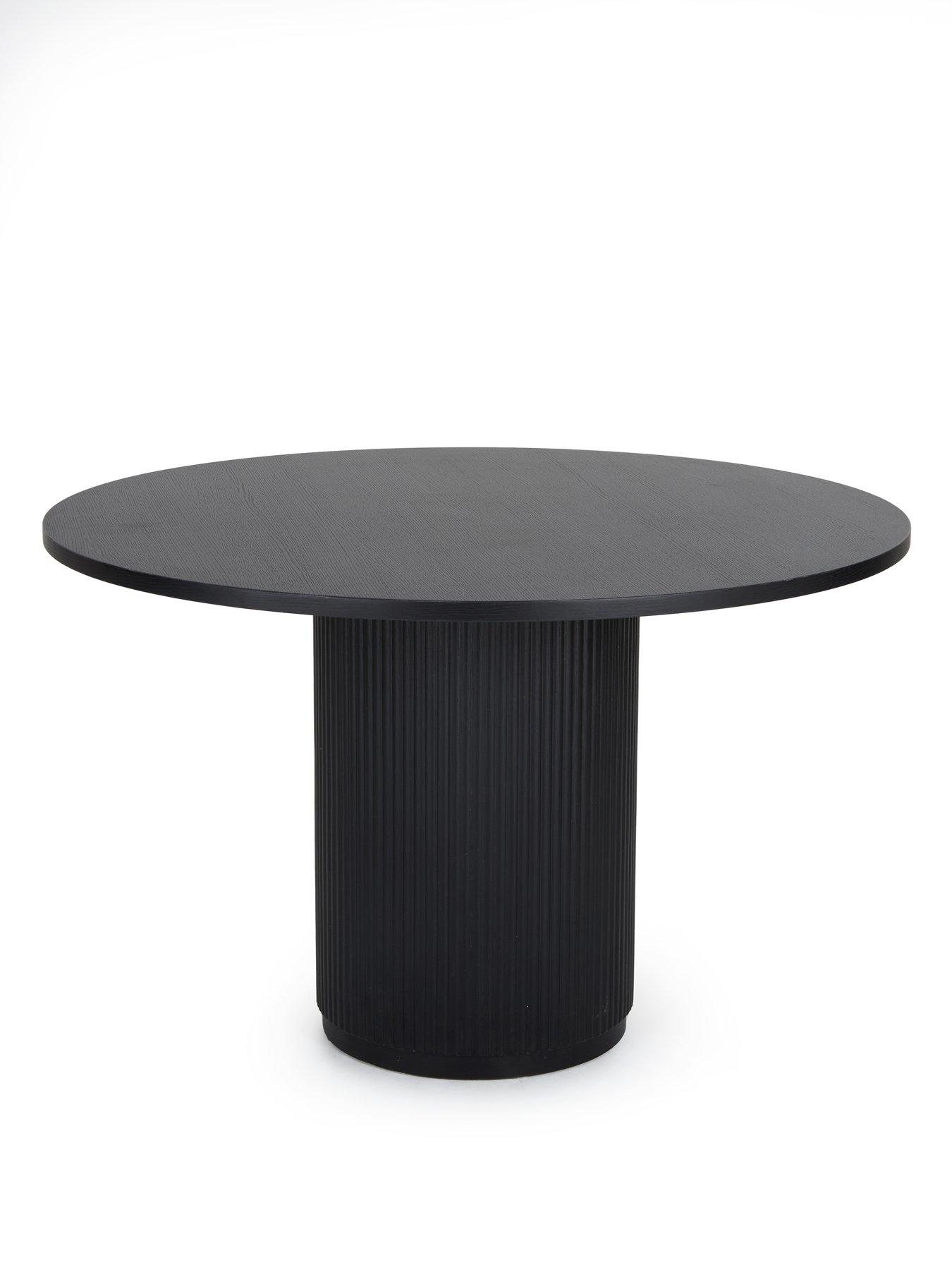 the-very-collection-carina-round-dining-table-with-4-boucle-chairsdetail