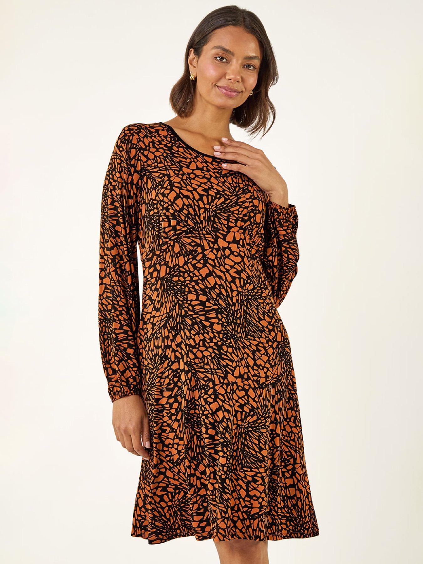 roman-abstract-print-gathered-stretch-dress-tanoutfit