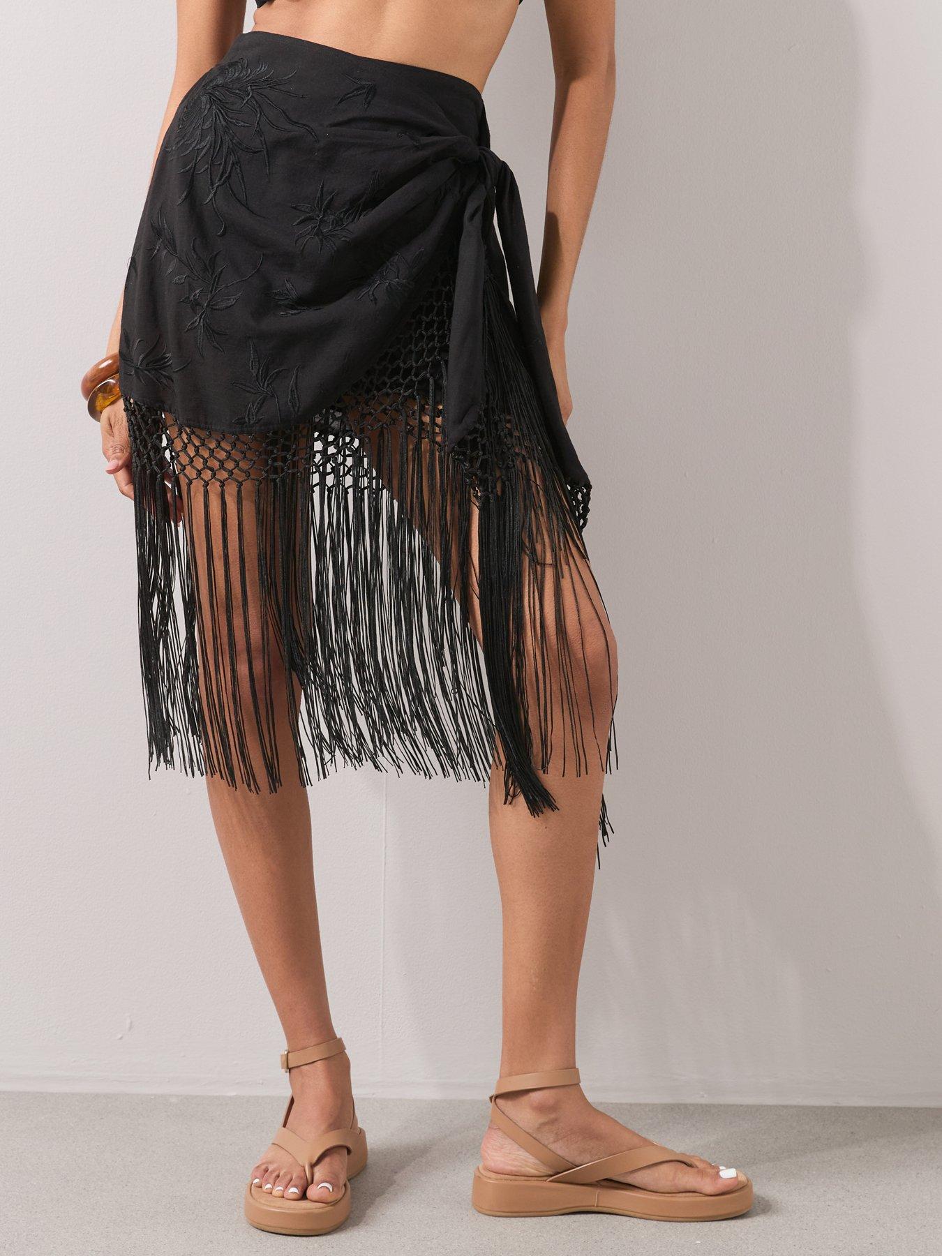 Image 4 of 7 of The Very Collection Fringed Beach Skirt - Black