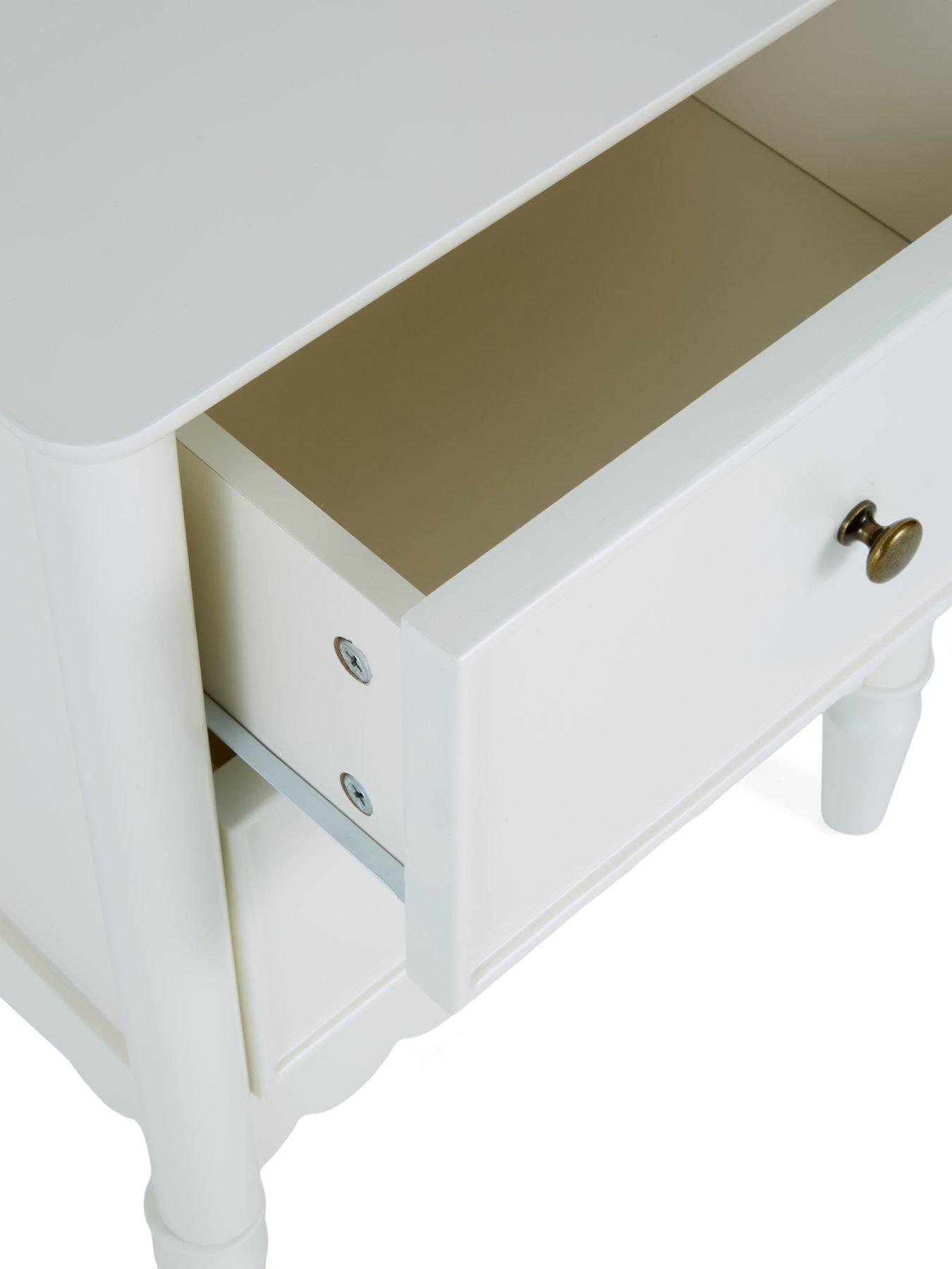 the-very-collection-new-scallop-bedside-chest-fscreg-certifiedoutfit