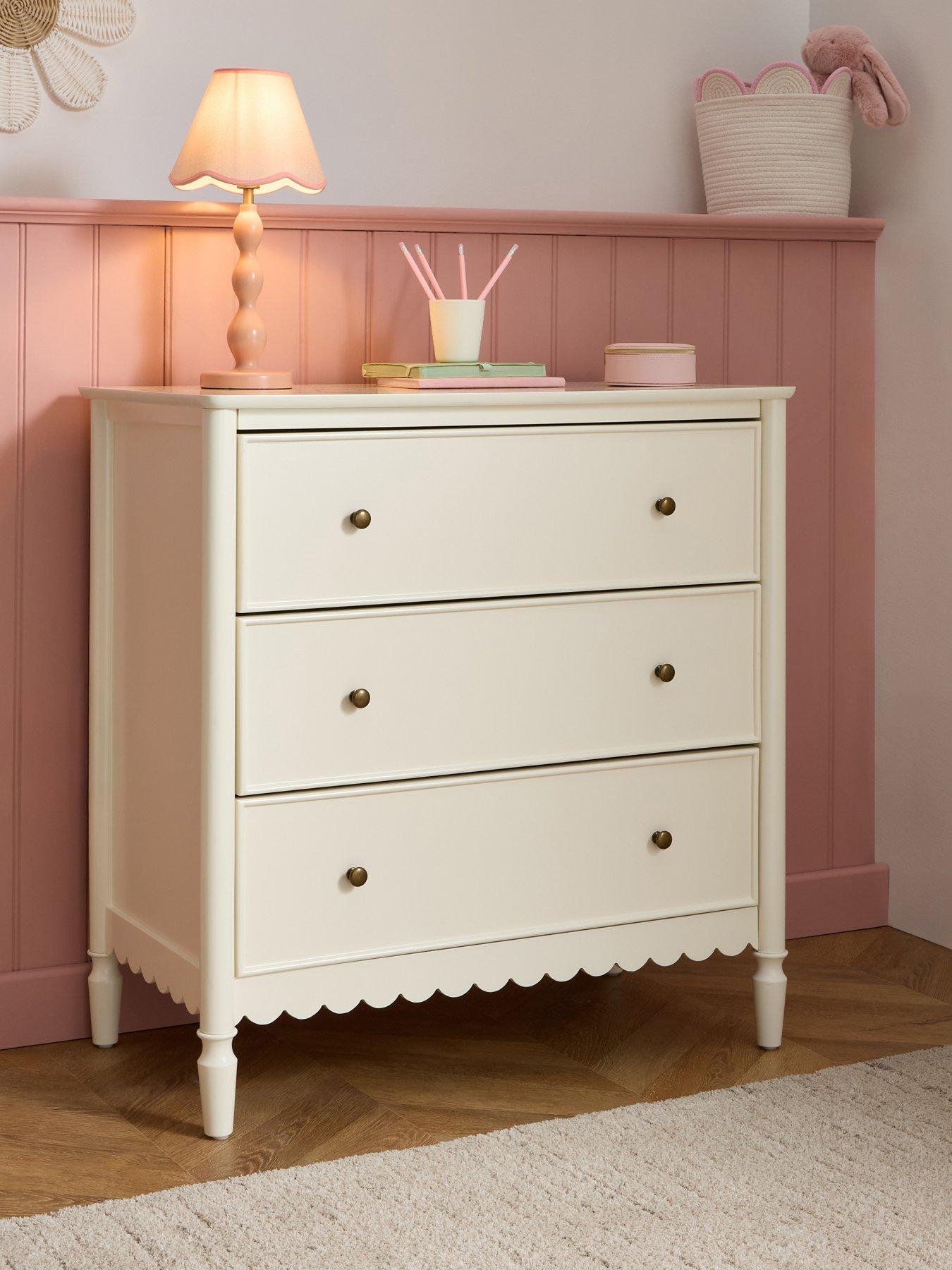 the-very-collection-new-scallop-3-drawer-chestnbsp--fscreg-certified