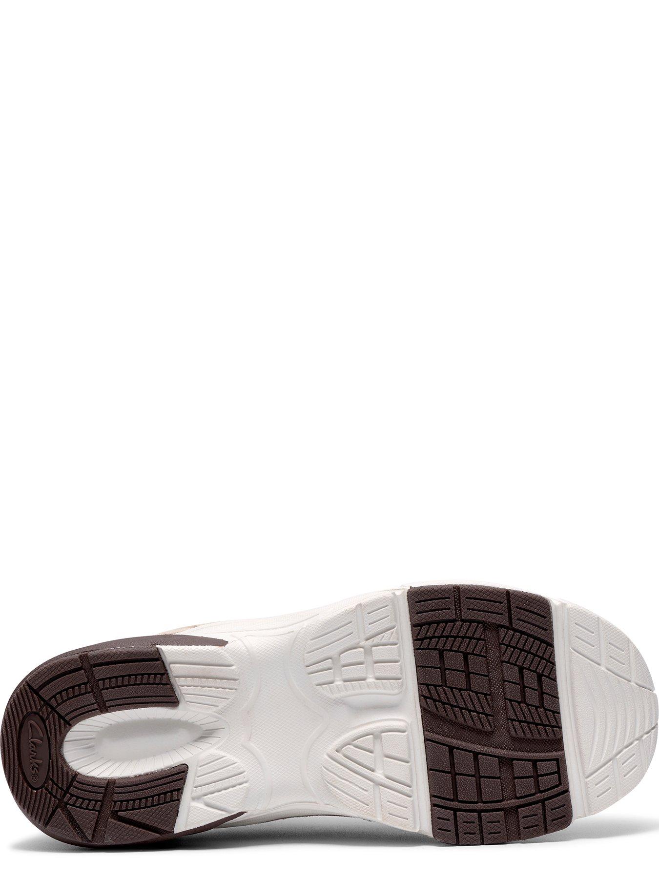 clarks-youth-crafton-vibe-trainer-browndetail