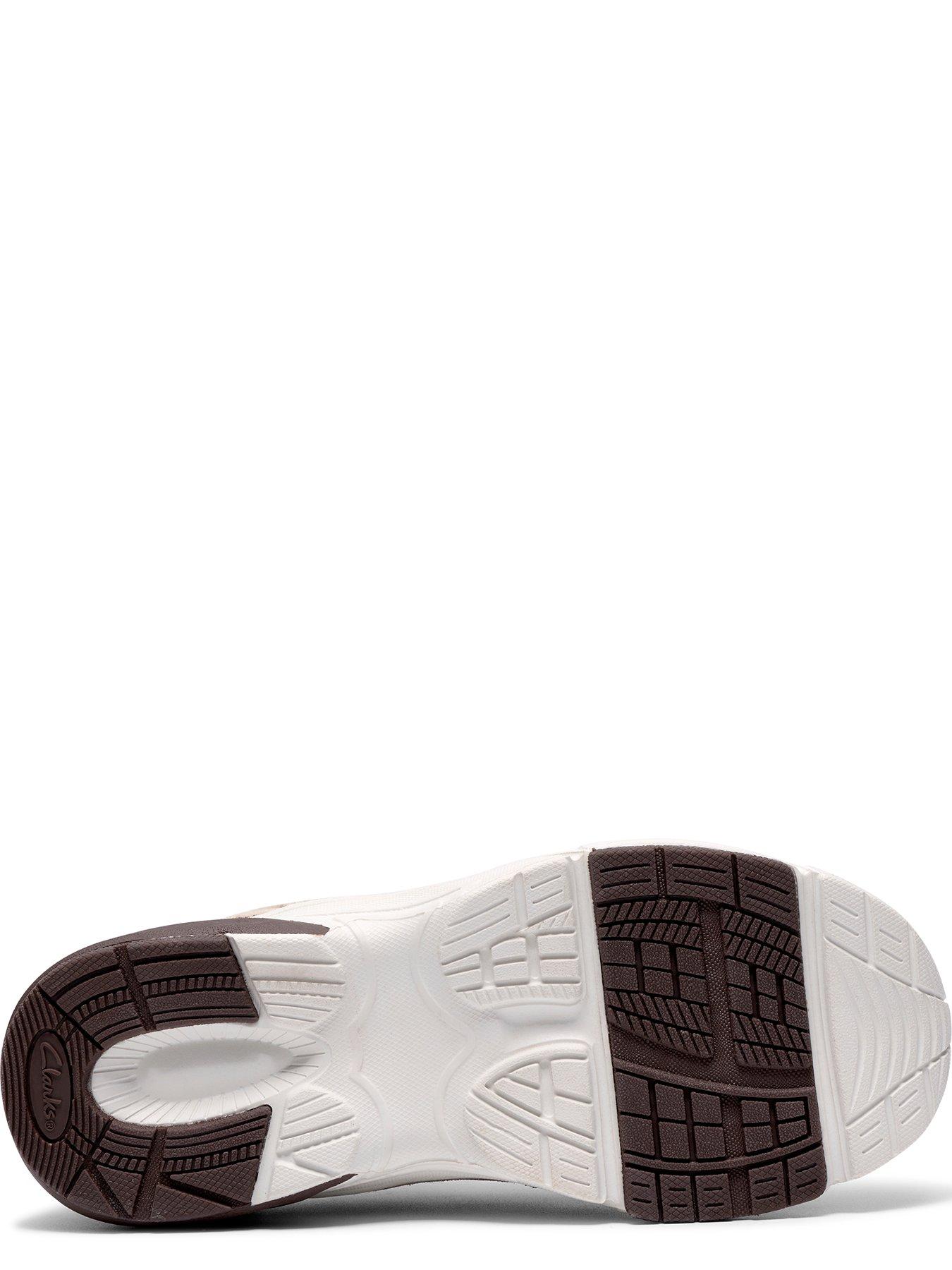 clarks-youth-crafton-vibe-trainer-browndetail