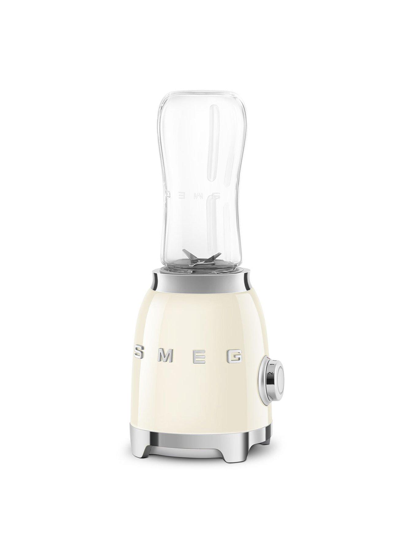 smeg-smeg-juicer-amp-blender-breakfast-bundle--creamdetail