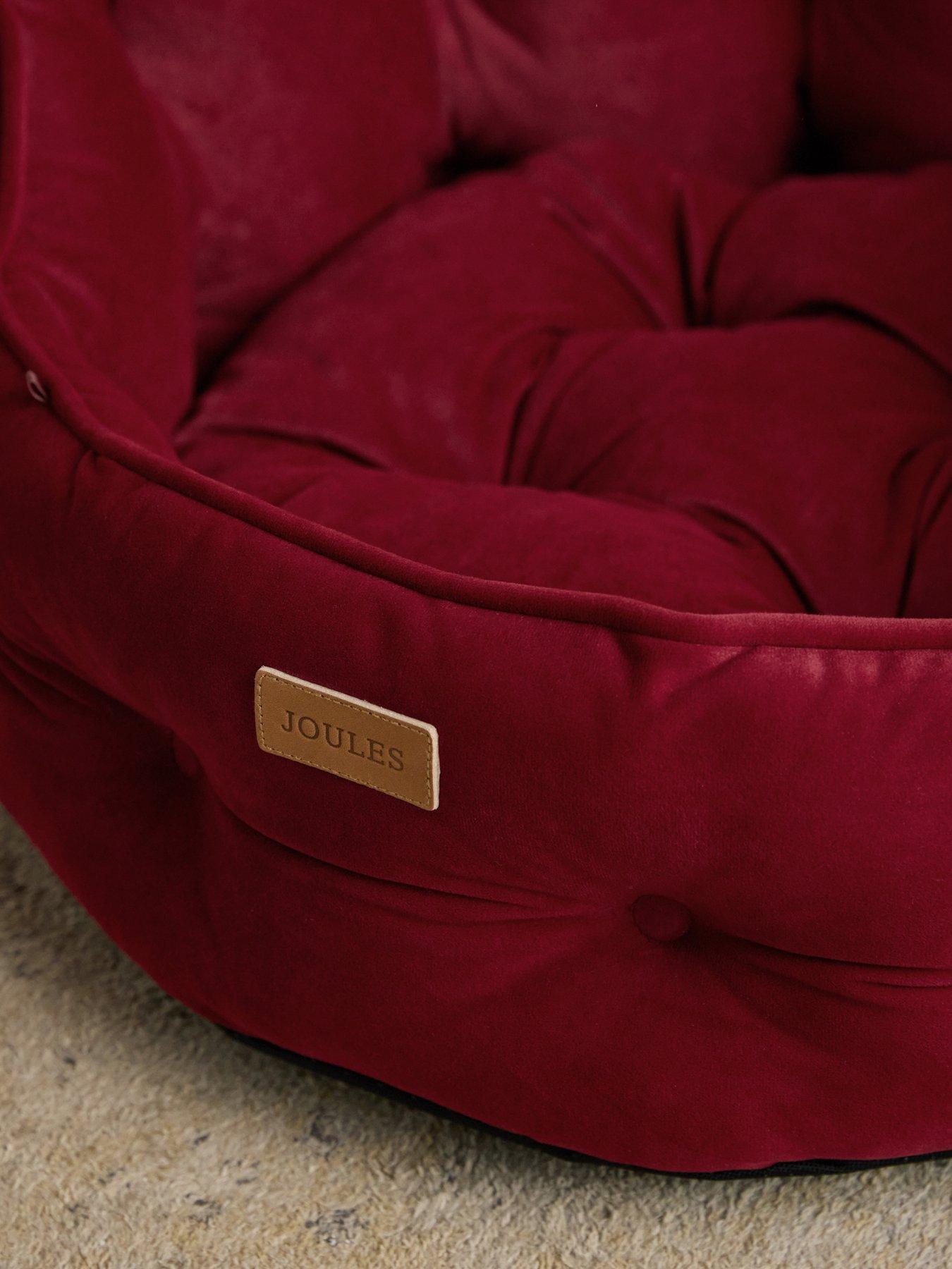 joules-chesterfield-pet-bed--nbspburgundyback