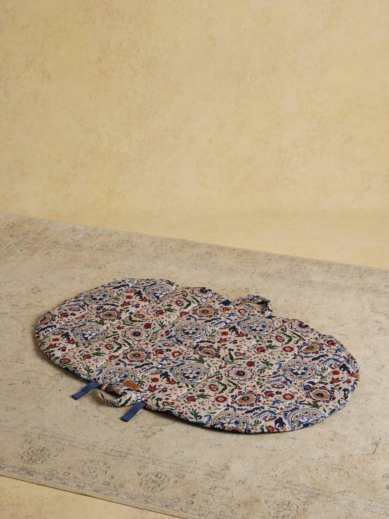 Image 7 of 7 of Joules Festival Floral Travel Mat