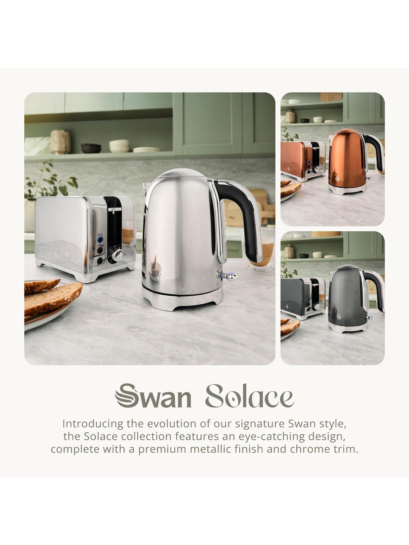 swan-solace-17l-jug-kettle-stainless-steel-fast-boil-17-litre-360-degree-basedetail
