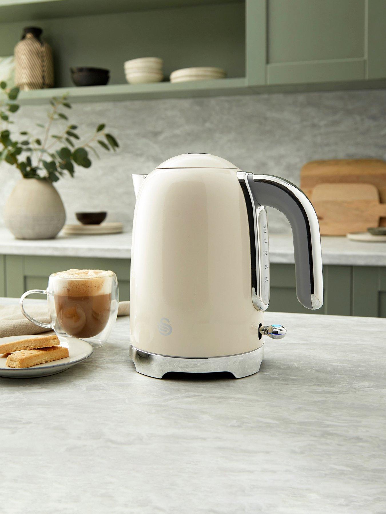 Image 3 of 7 of Swan Solace&nbsp;2 Slice Toaster &amp; Kettle Bundle Cream