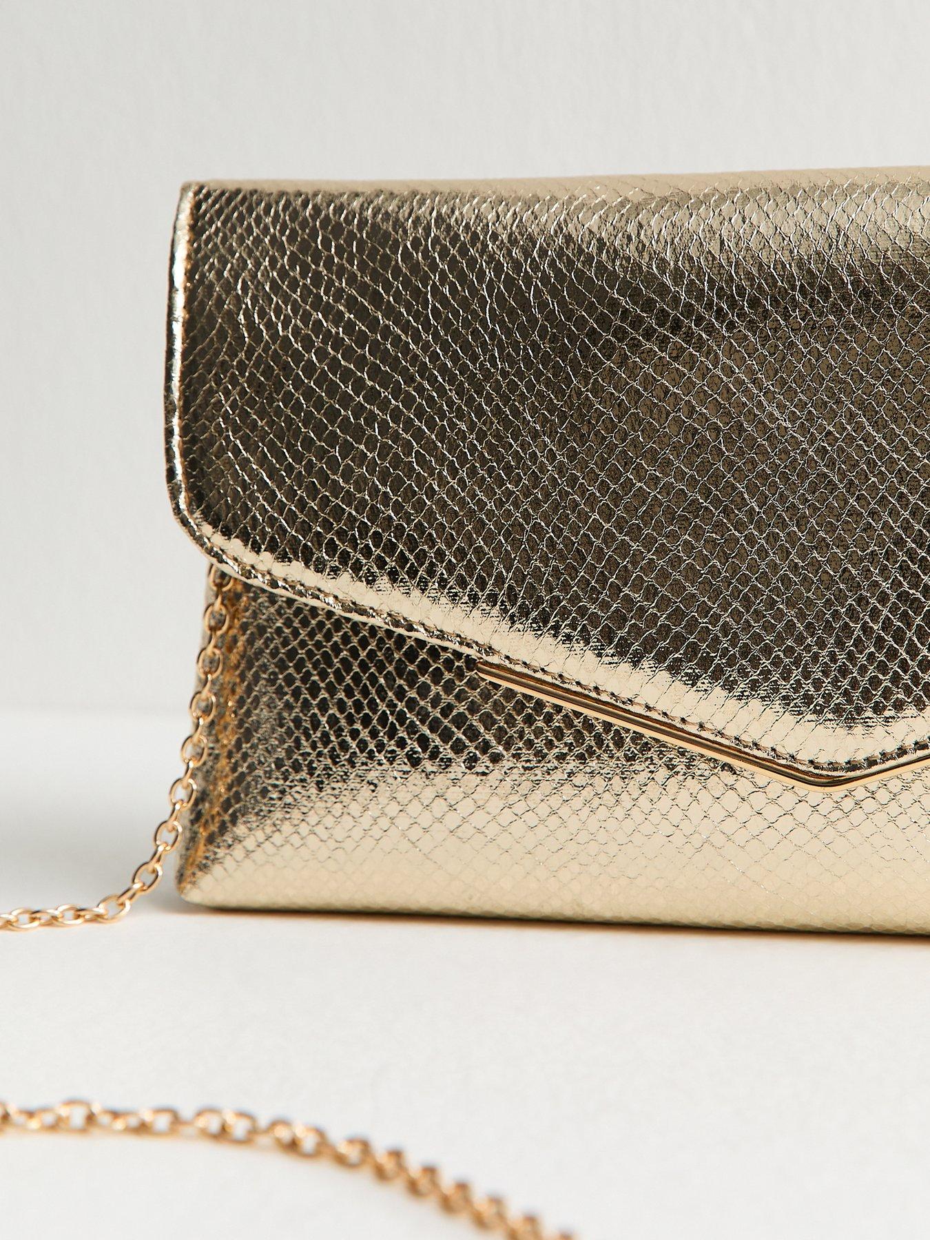 new-look-faux-leather-envelope-shoulder-bag-goldoutfit