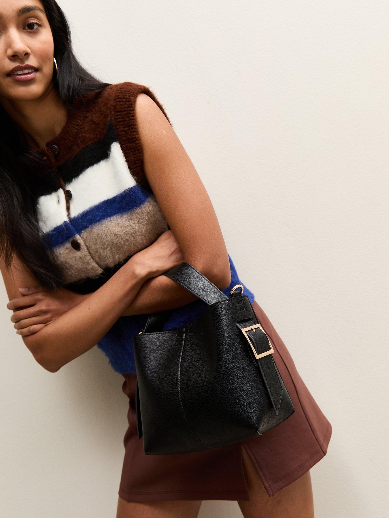 new-look-black-faux-leather-mini-bucket-bagstillFront
