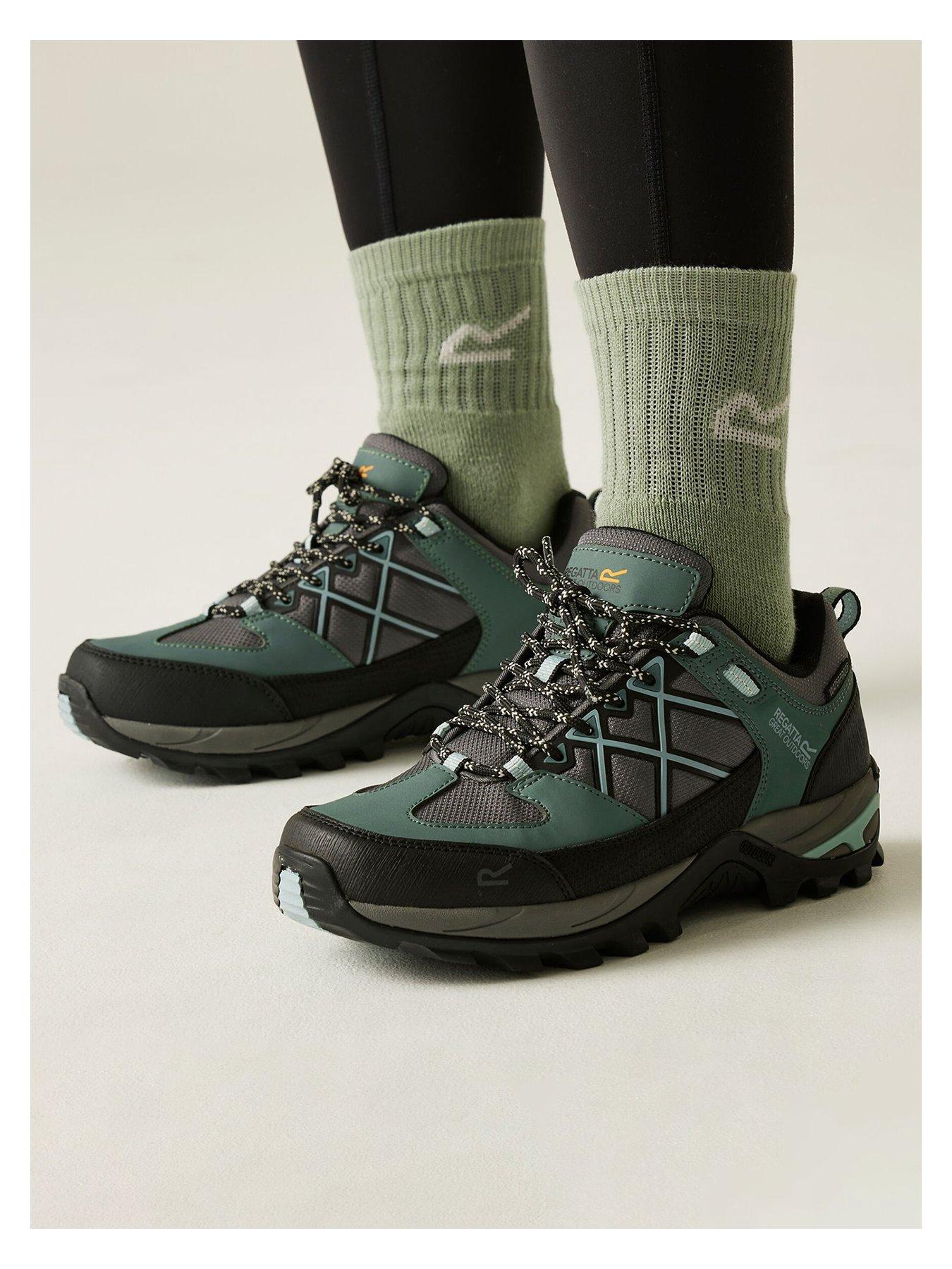 regatta-womens-samaris-iii-hiking-shoes-greenoutfit