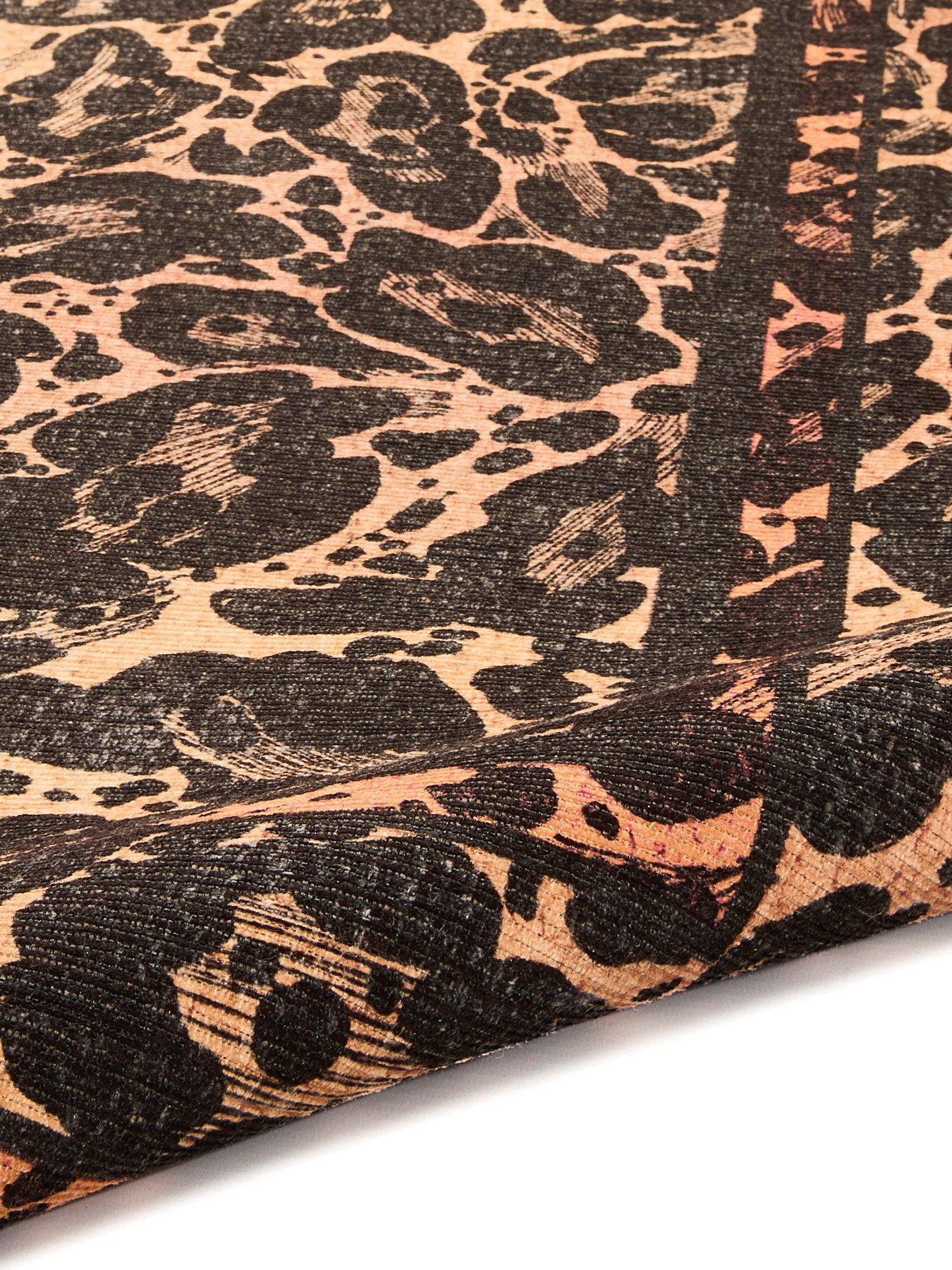 laurence-llewelyn-bowen-llb-leopard-blackorange-061-x-230back