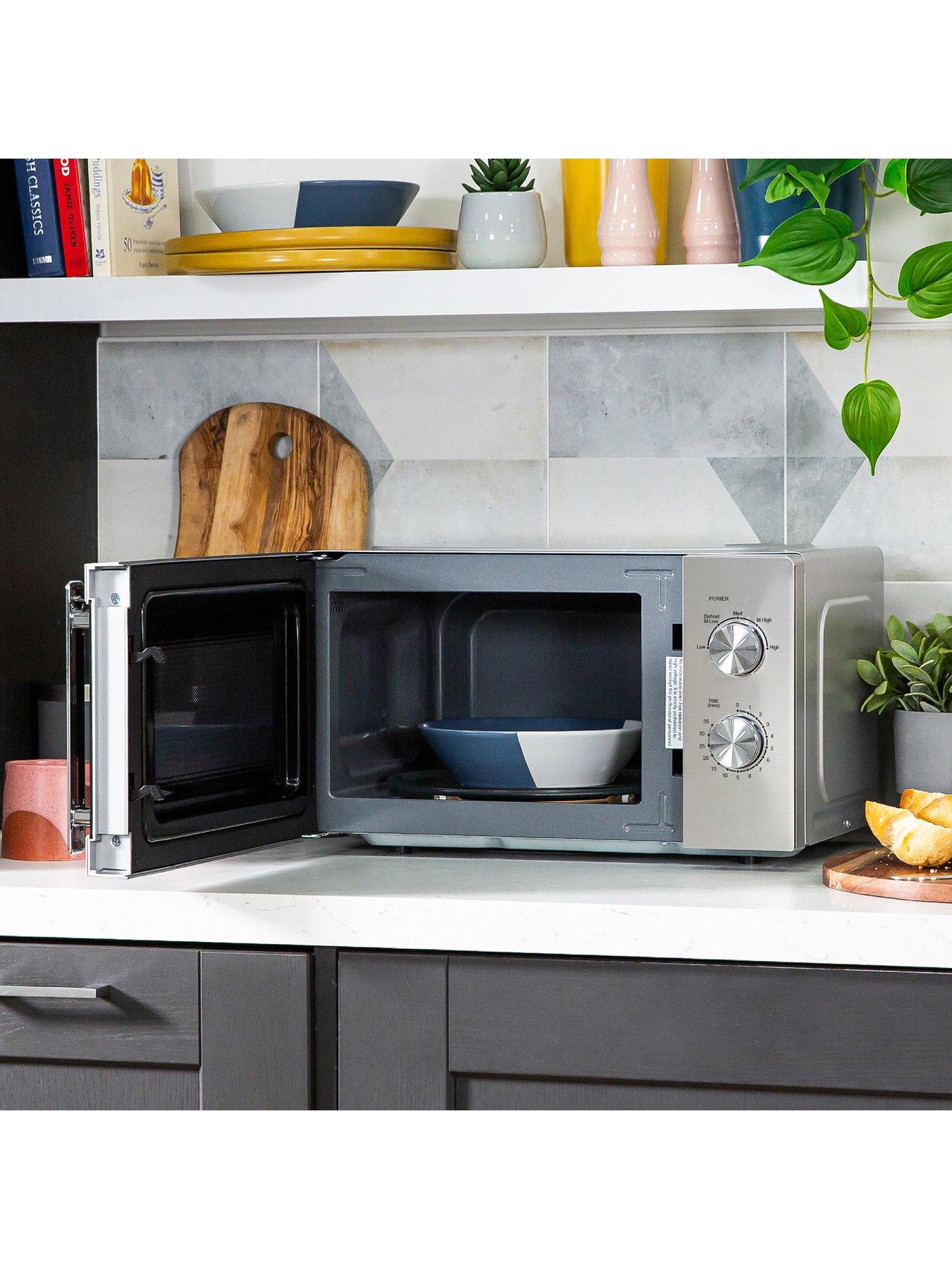 russell-hobbs-polished-classic-bundle-kettle-4-slice-toaster-and-microwave--stainless-steelback