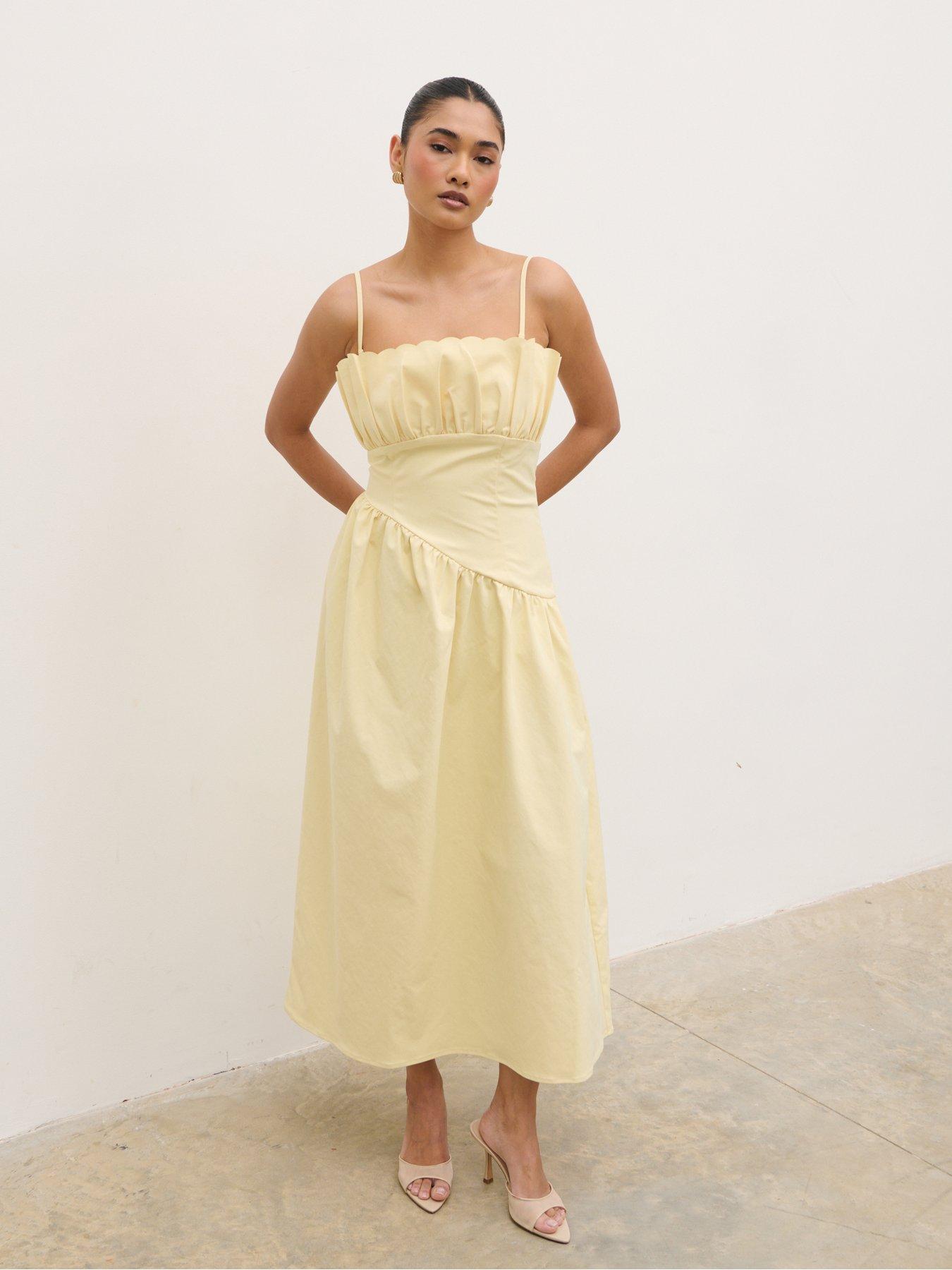 Pretty Lavish Zaria Corset Detail Midaxi Dress- Lemon