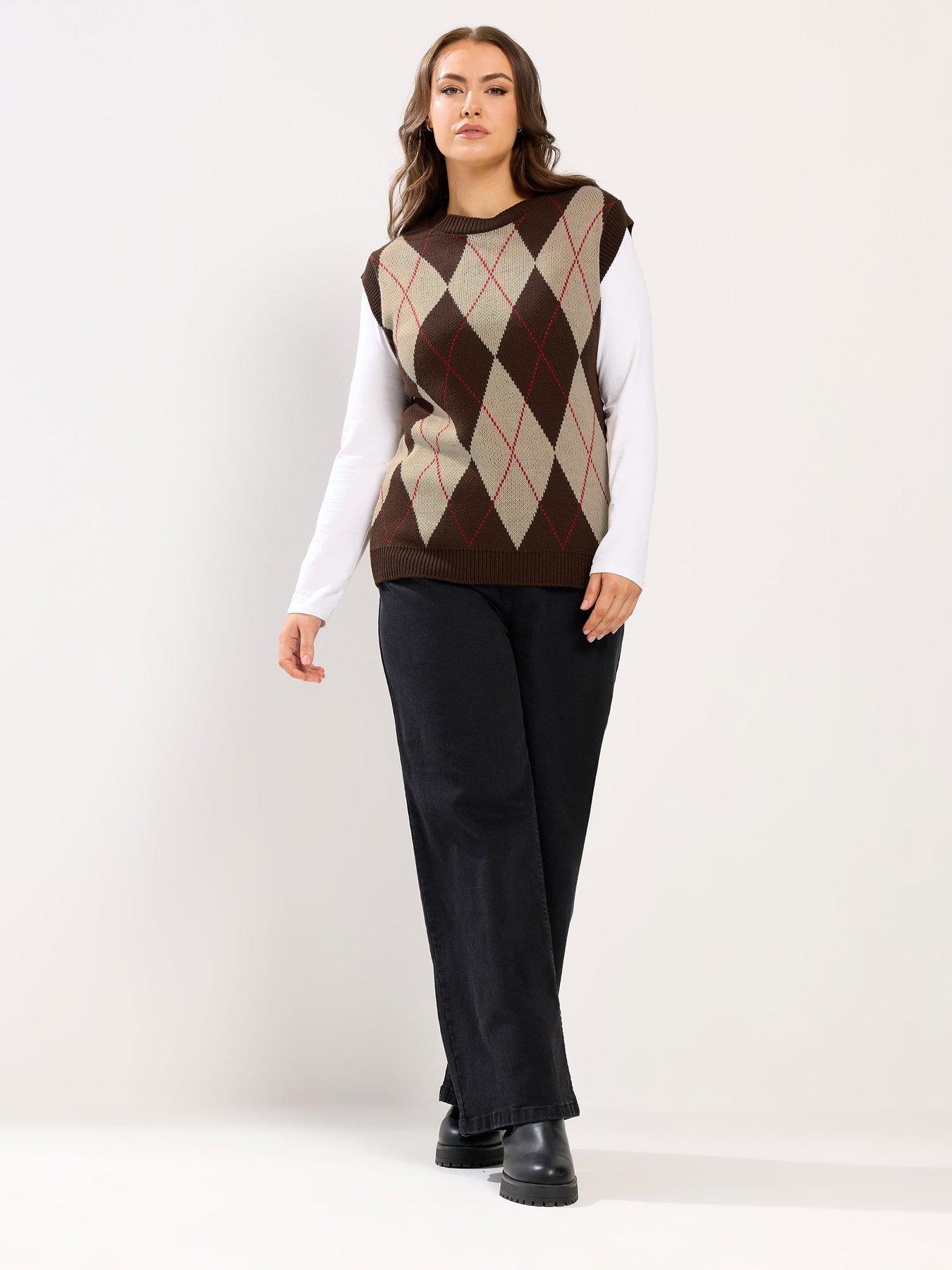 yours-curve-argyle-vest-brownfront