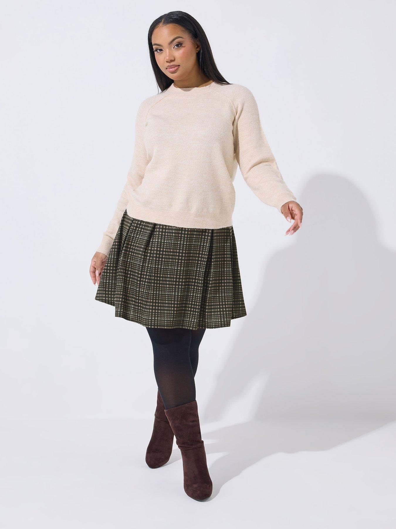 Image 4 of 5 of Yours Curve Printed Check Pleated Skirt