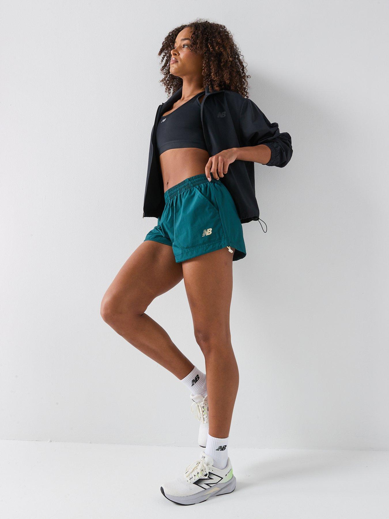 new-balance-womens-trackside-woven-short--greenback