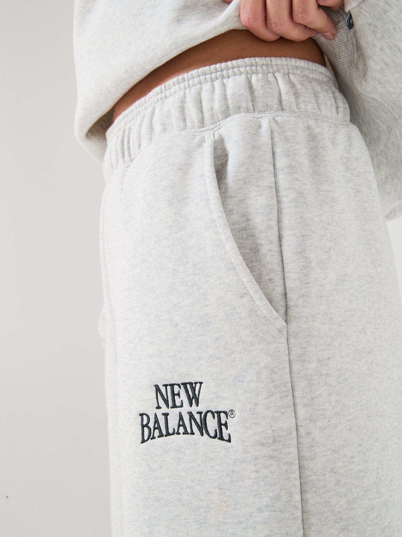 new-balance-womens-trackside-half-zip-joggers-greyoutfit