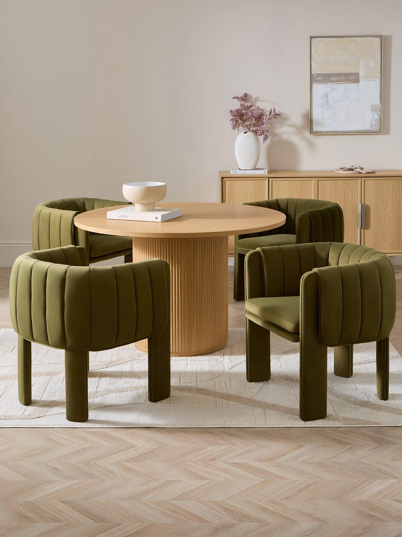 the-very-collection-carina-oak-120cm-round-dining-table-4-mila-moss-green-chairs