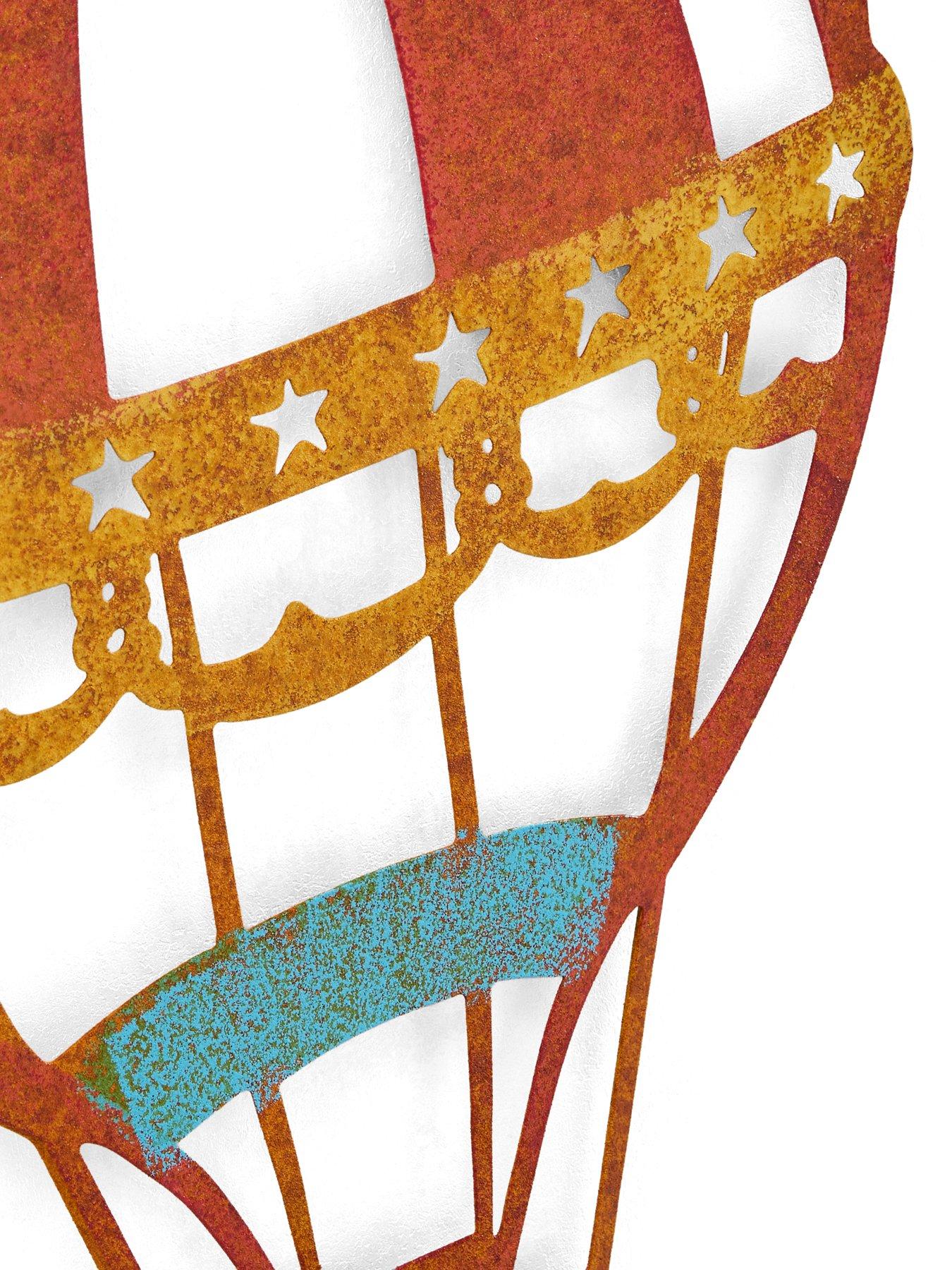 heaven-sends-metal-hot-air-balloon-wall-planteroutfit
