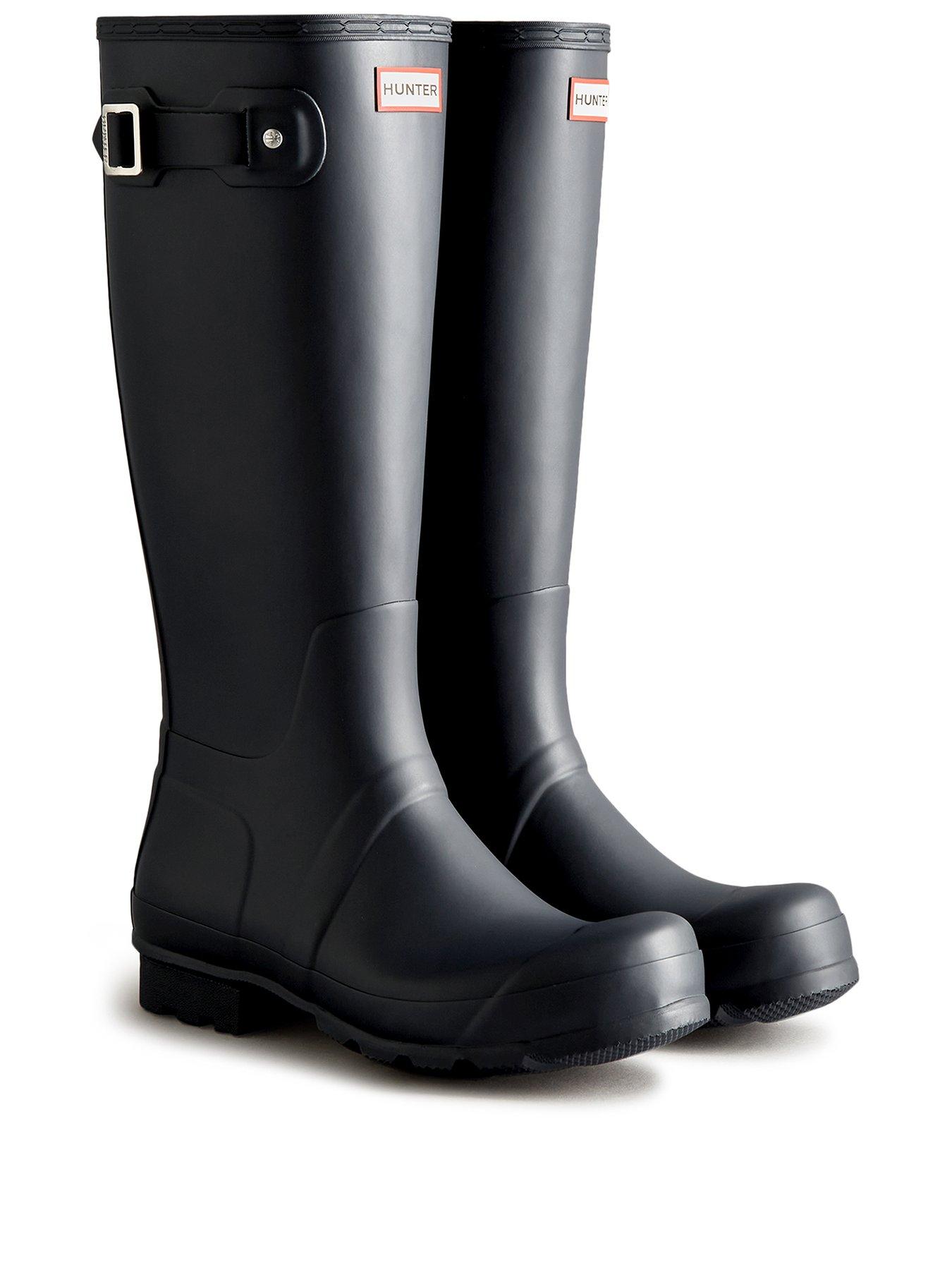 hunter-mens-original-tall-boots-navystillFront