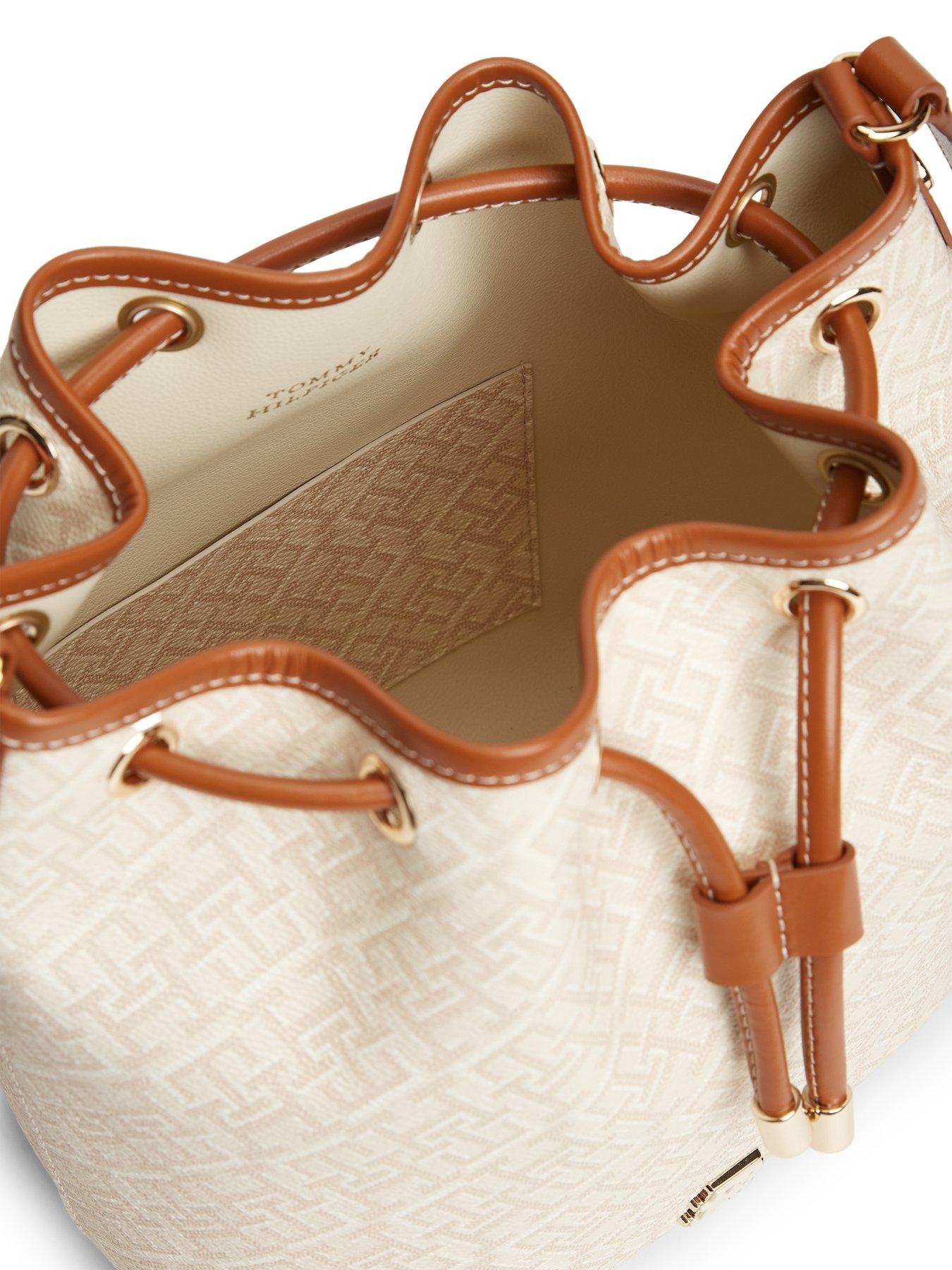 Image 3 of 4 of Tommy Hilfiger Th Monoplay Bucket Bag LE - Beige