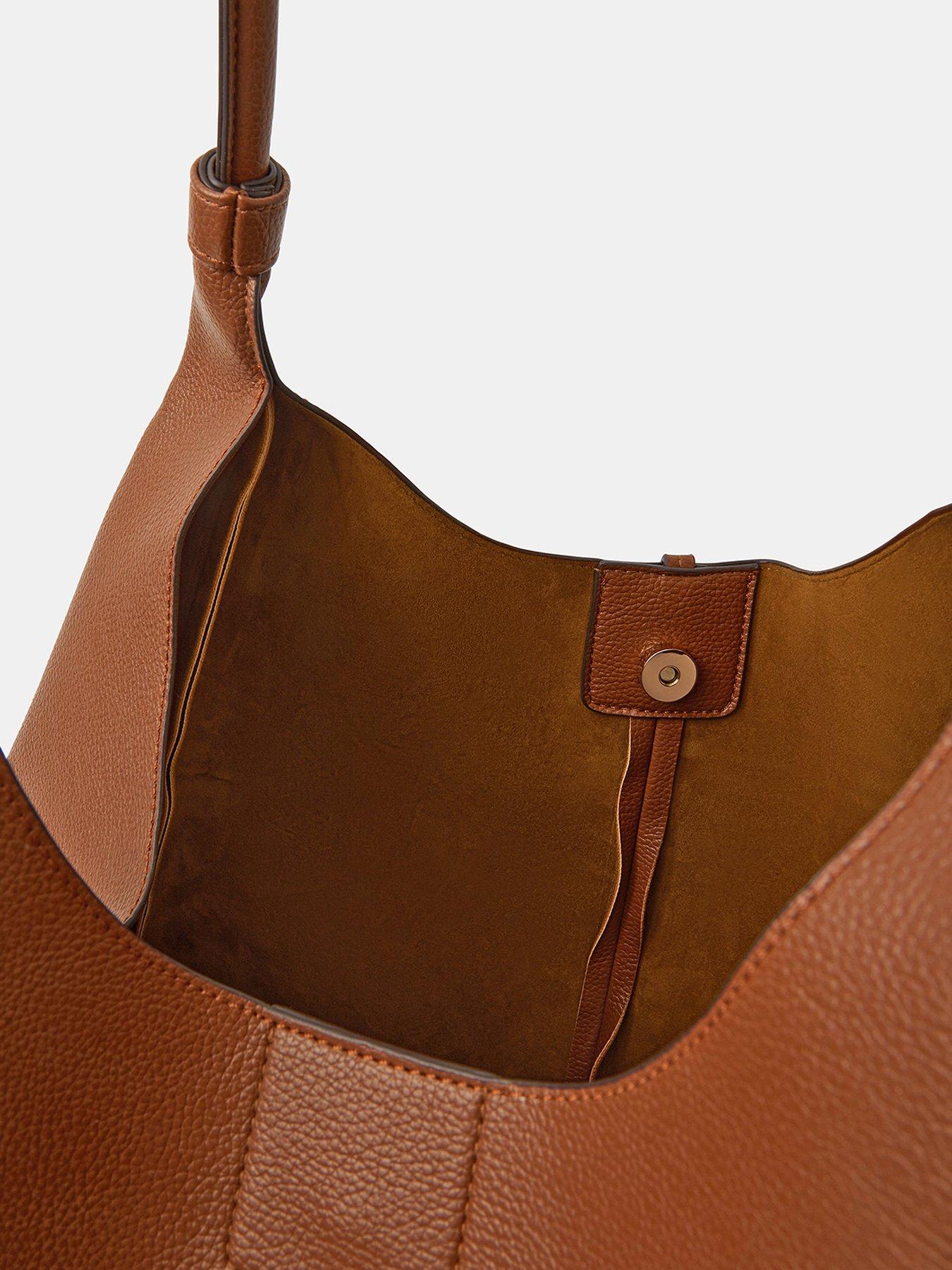 accessorize-ring-tassel-shoulder-bagoutfit