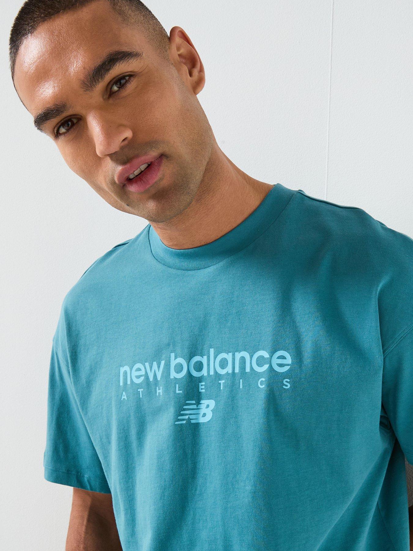 new-balance-mens-linear-graphic-t-shirt-blueoutfit