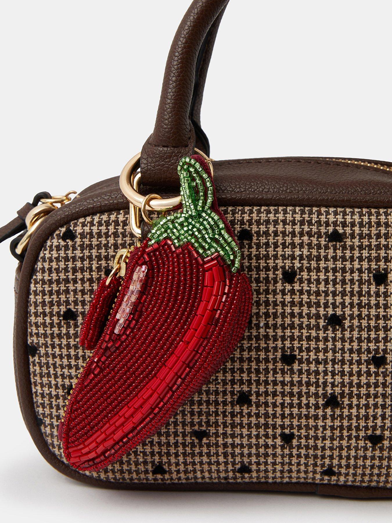 accessorize-chilli-purse-bag-charmoutfit
