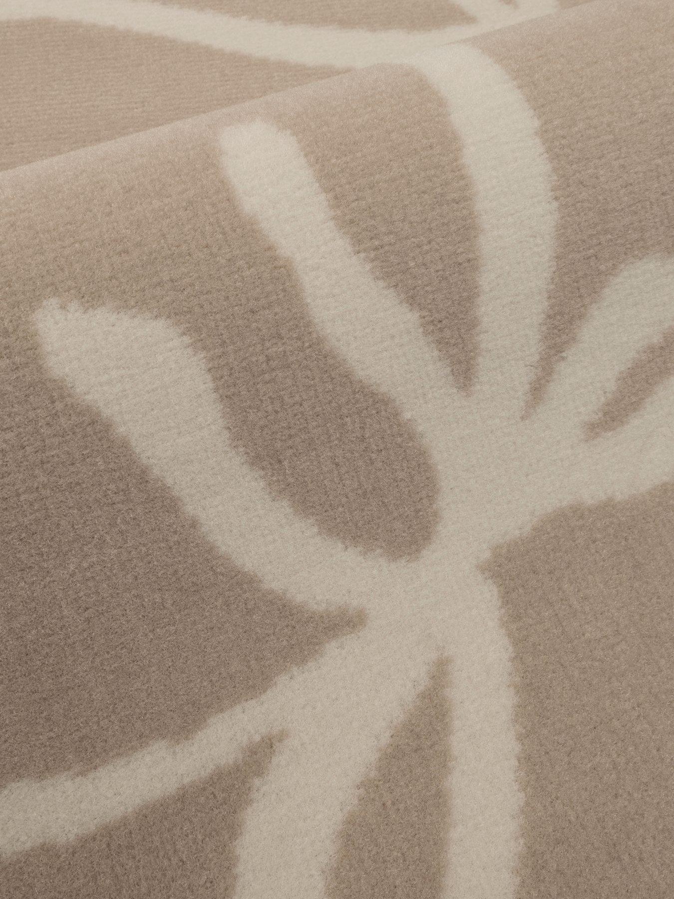 Image 3 of 5 of The Very Collection Maestro Bow Border Rug - Natural