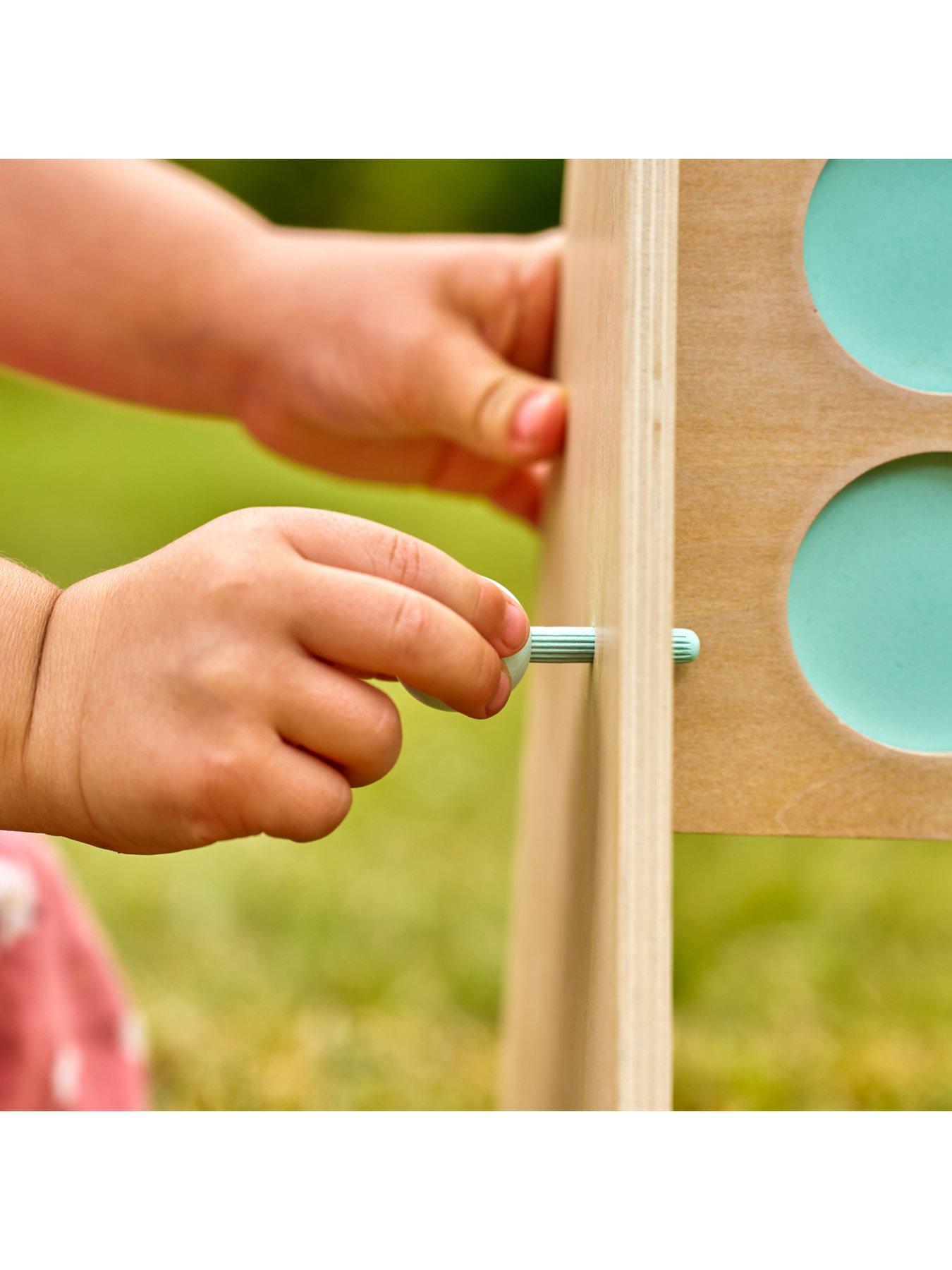 tp-tp-giant-wooden-4-in-rowoutfit
