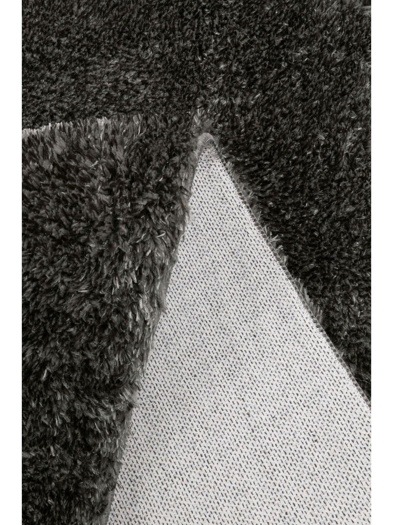 Image 4 of 6 of The Very Collection Soft Washable