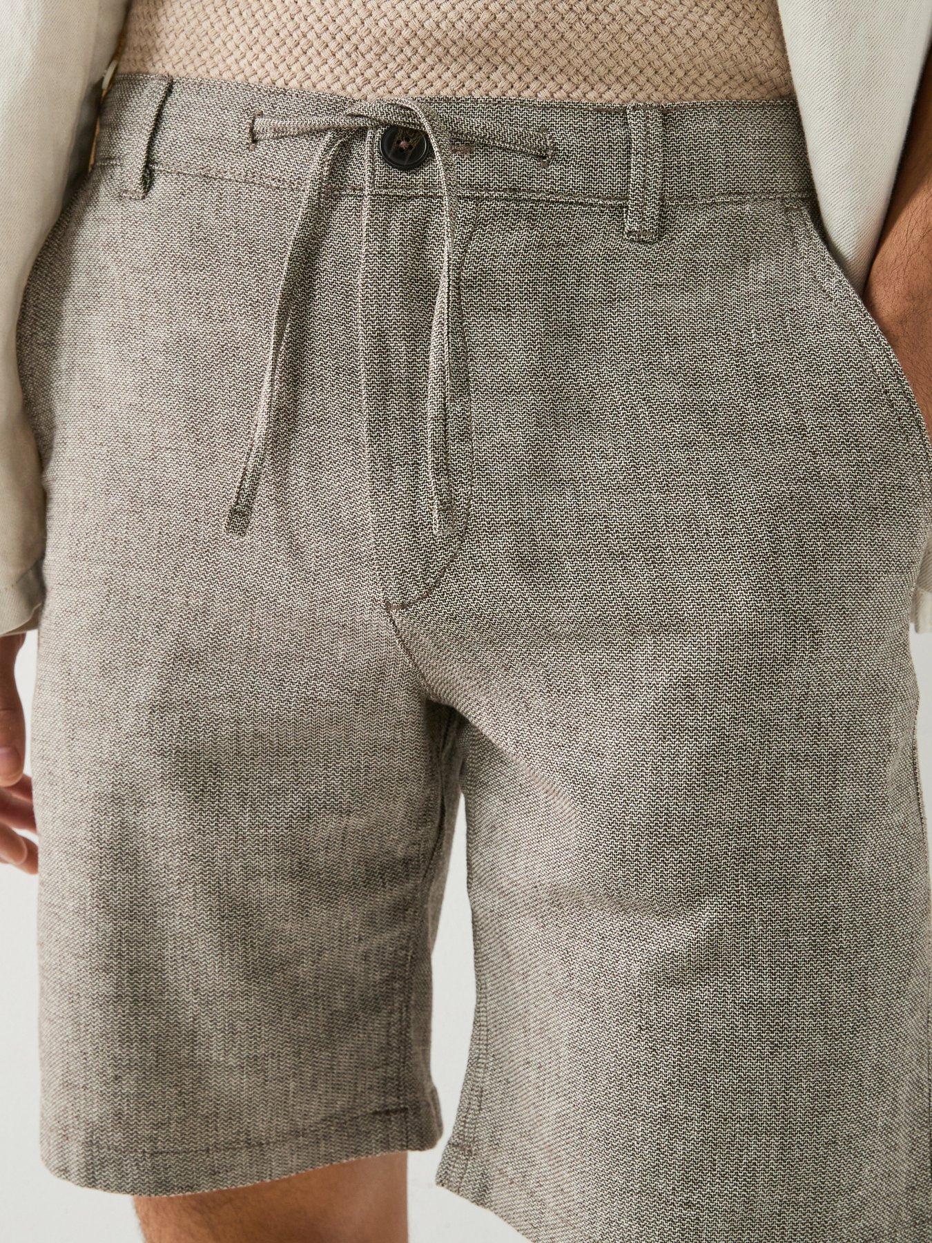 Image 4 of 6 of Selected Selected Brody Slim Fit Linen Shorts