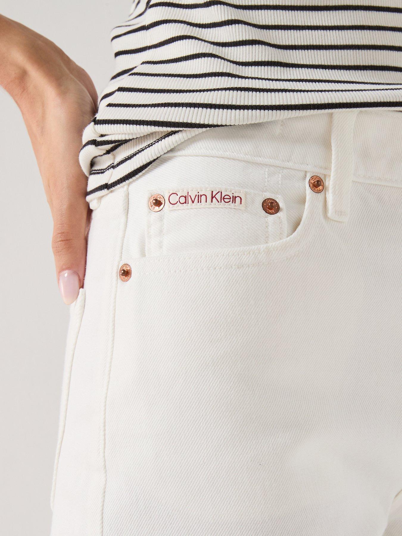 Image 4 of 6 of Calvin Klein Jeans '90s Straight Jean - White