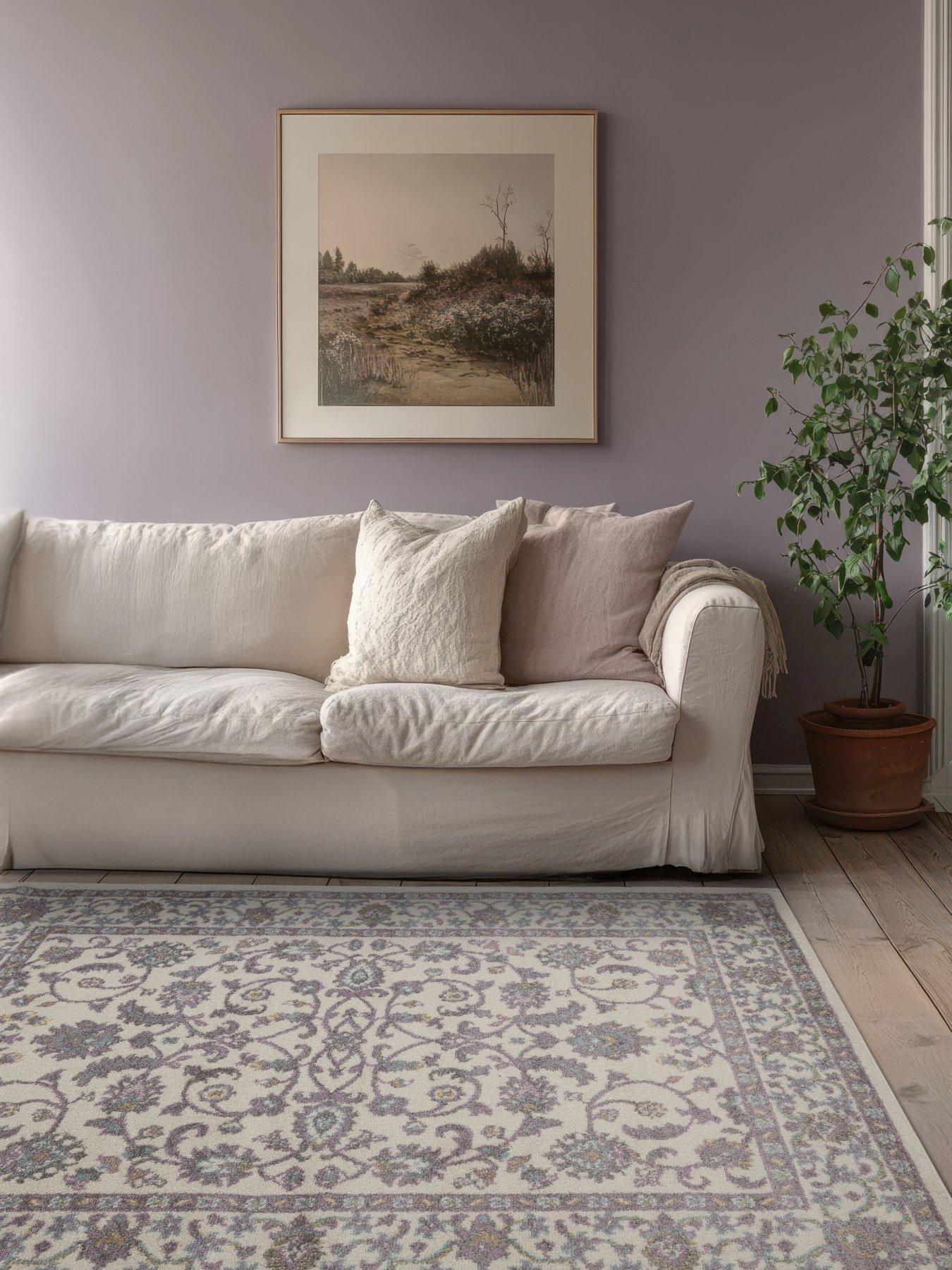 Image 1 of 4 of The Very Collection Echo Traditional Rug