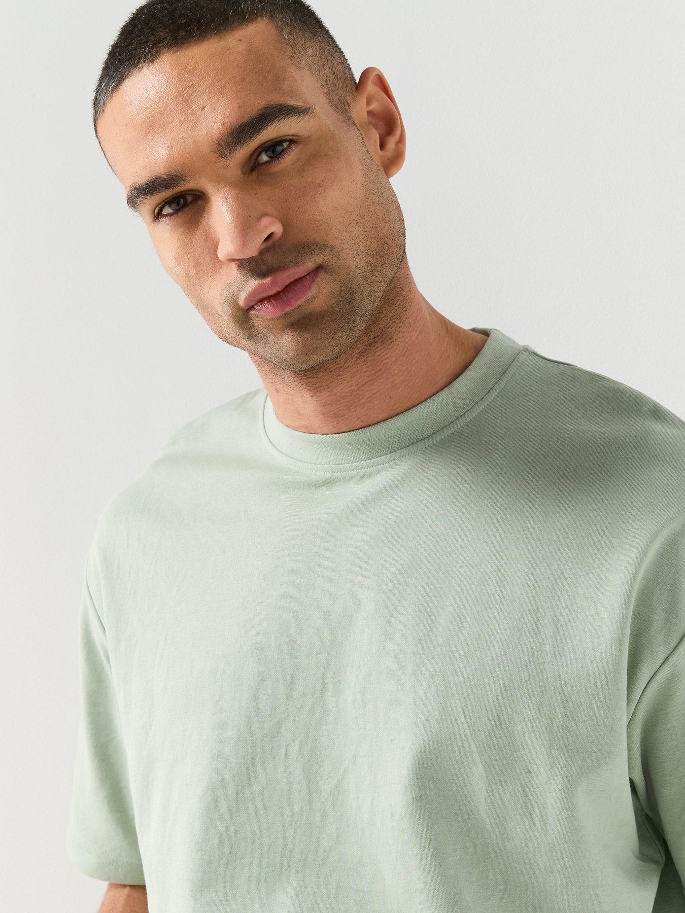 selected-selected-oscar-loose-fit-t-shirtoutfit