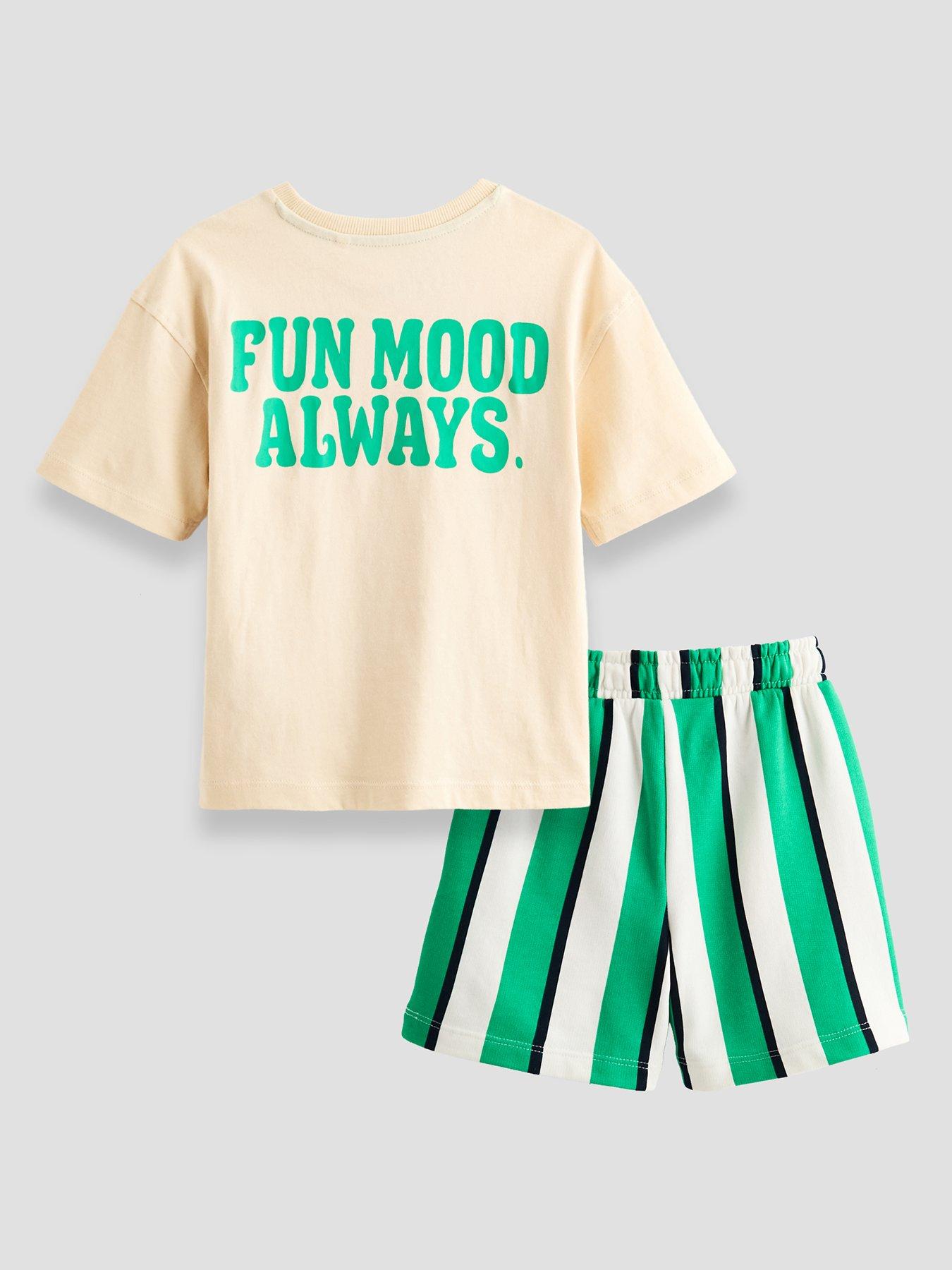 Image 2 of 6 of The Very Collection Boys Pocket Detail T-shirt And Stripe Shorts Set - Multi