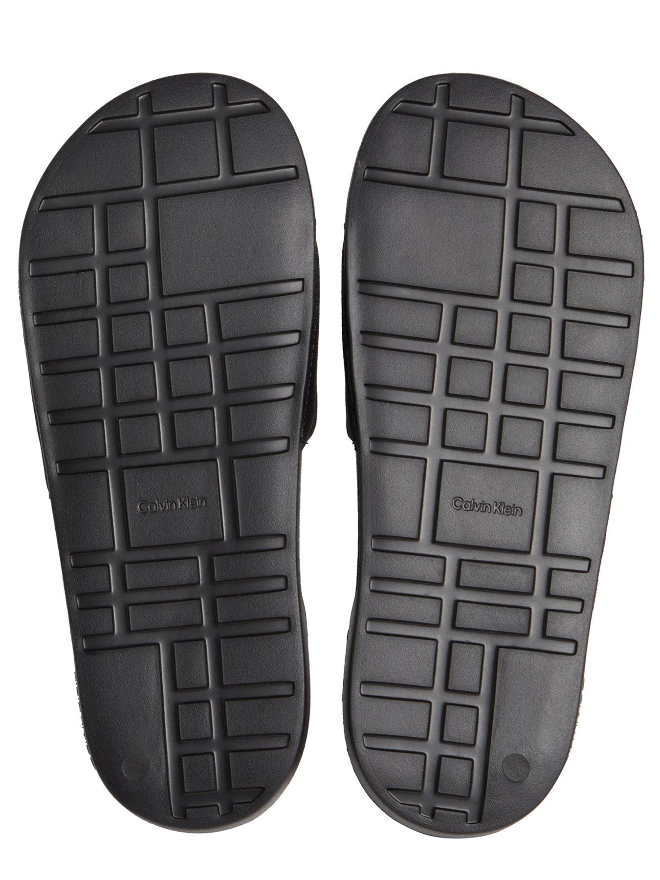 calvin-klein-essential-sliders-blackdetail