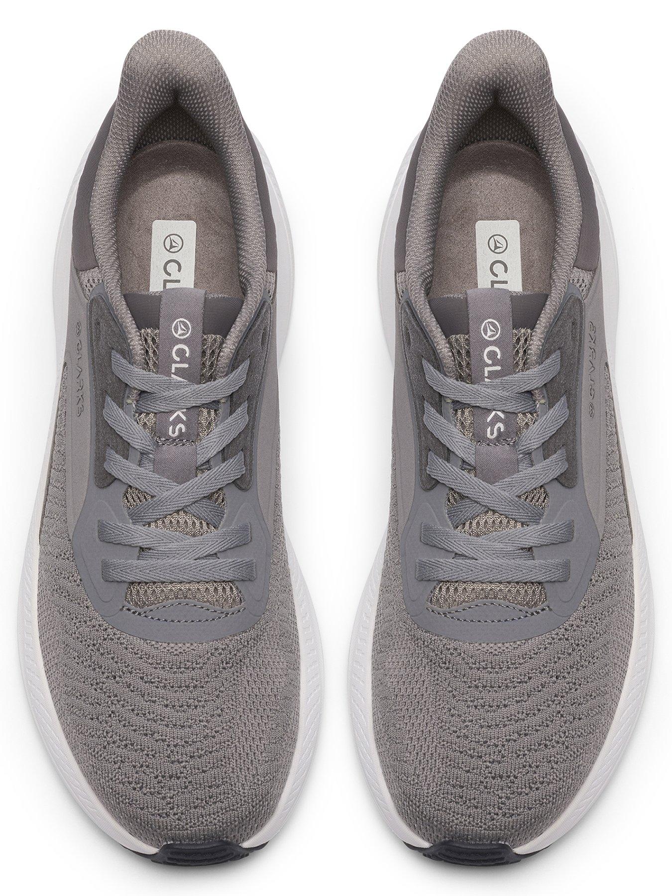 clarks-pace-move-trainer-greyoutfit