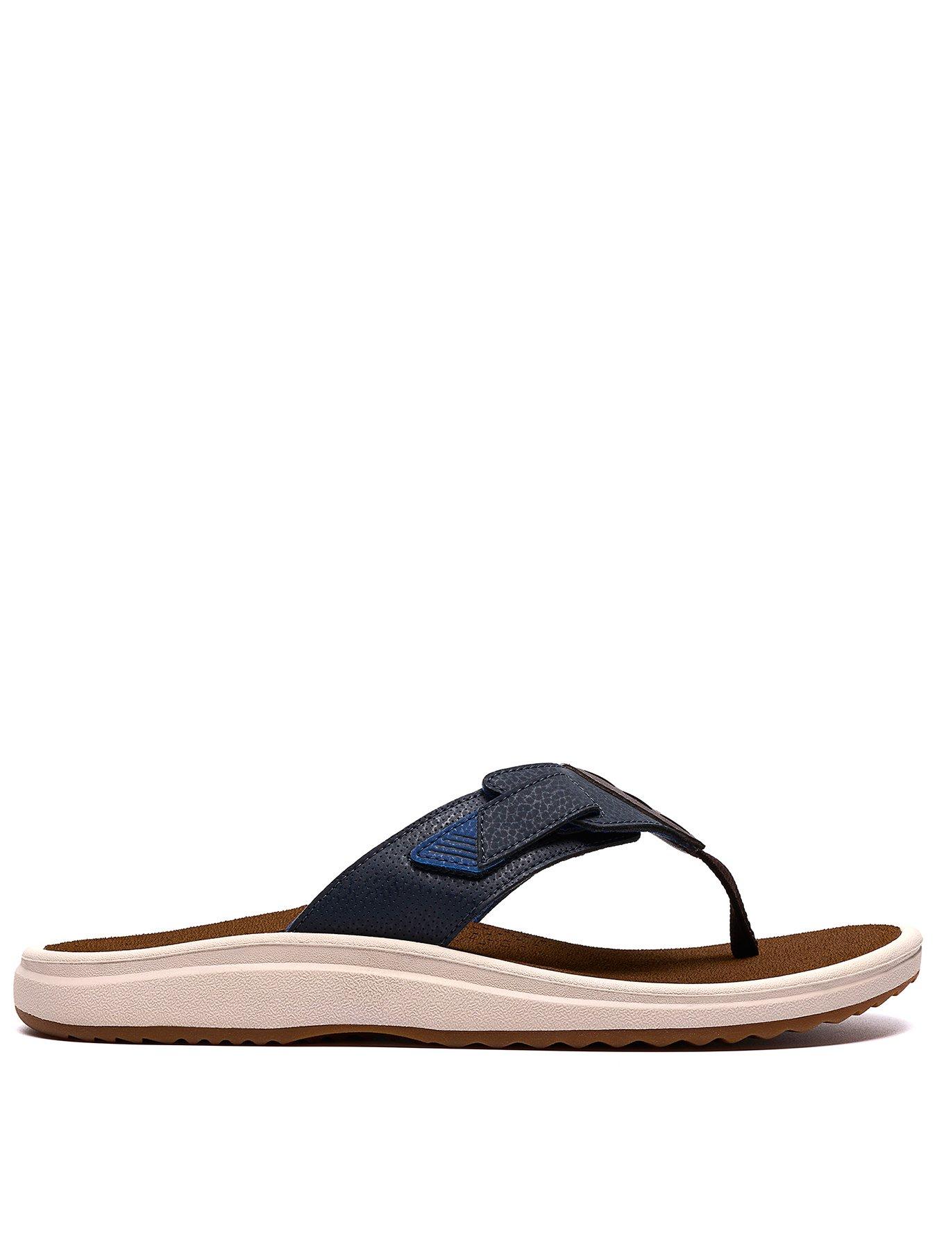 clarks-m-brinkley-flip-flop-navyfront