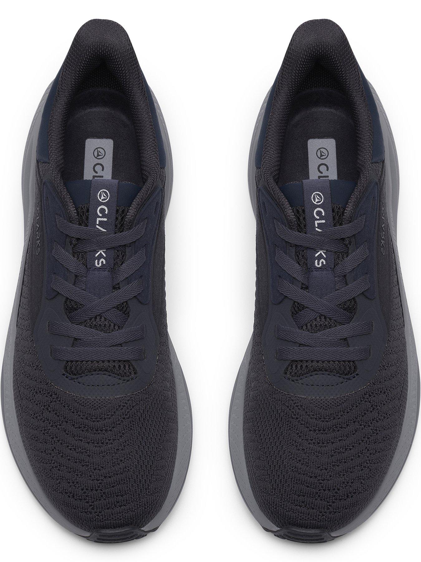 clarks-pace-move-trainer-navyoutfit