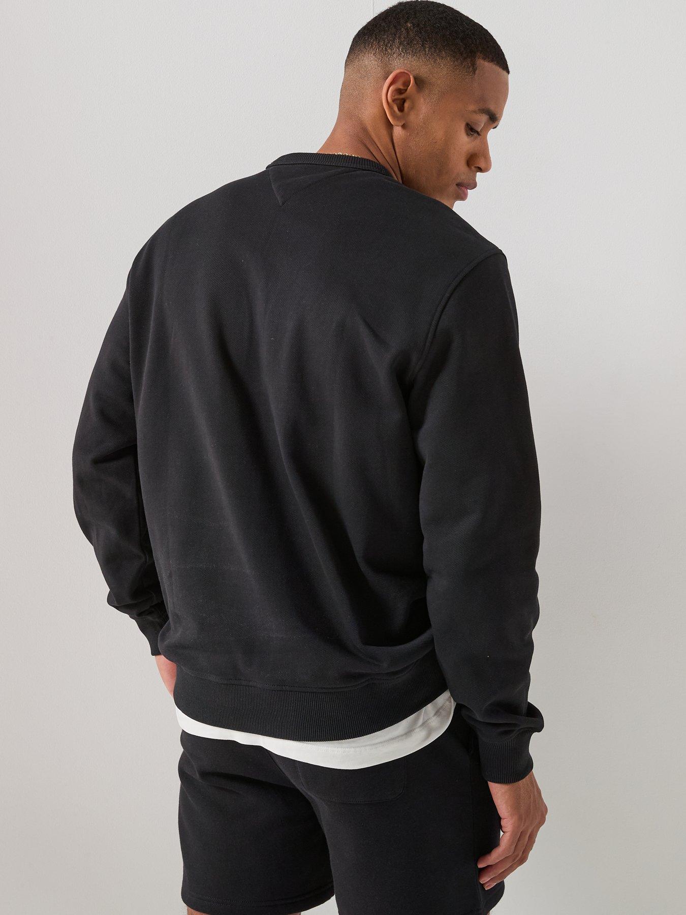 tommy-jeans-regular-fit-badge-crew-sweater-blackstillFront