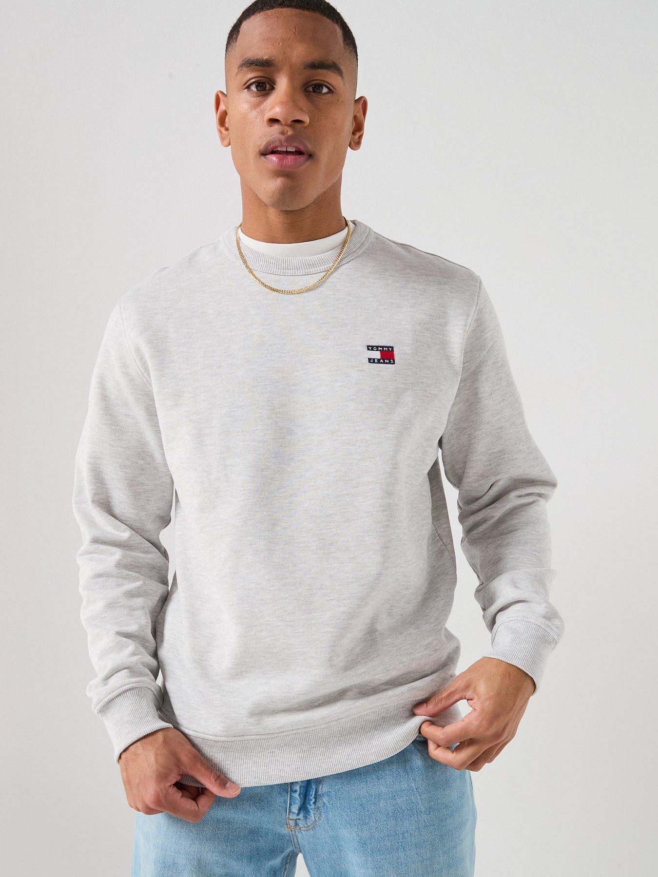 tommy-jeans-regular-fit-badge-crew-pullover-sweatshirt-ice-grey-heather