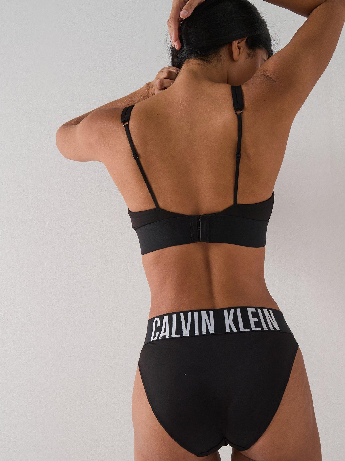 calvin-klein-high-waist-bikinioutfit