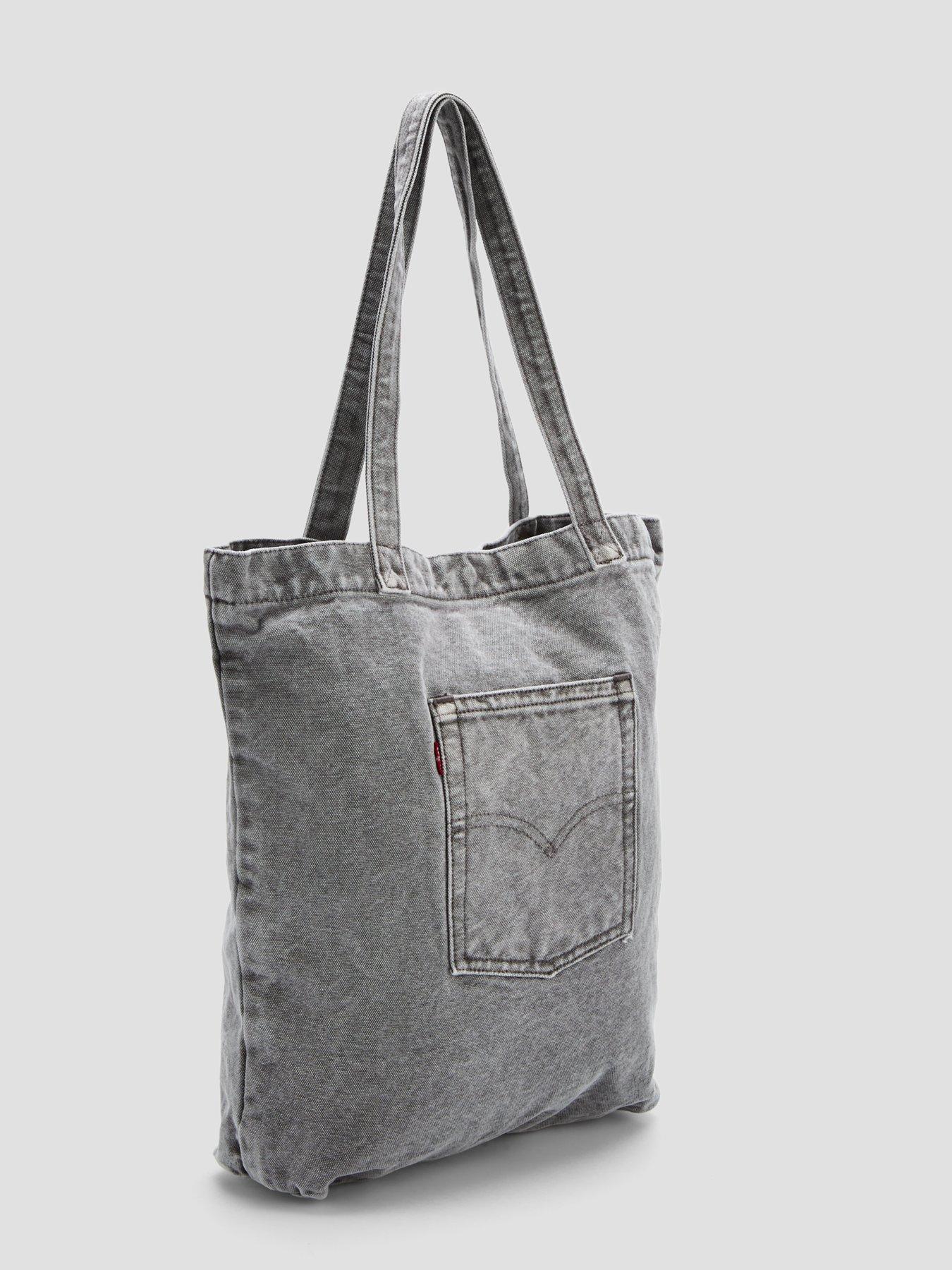 levis-back-pocket-tote-elevation-sunshine-evening-greyback