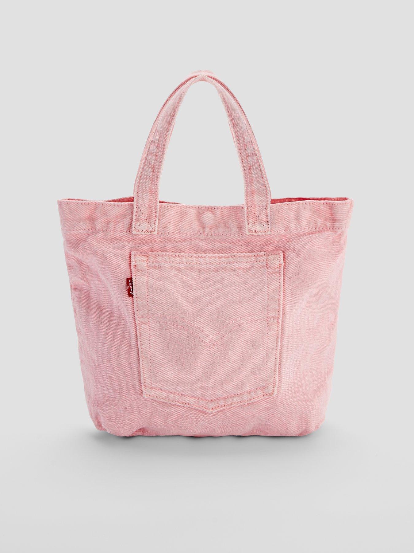 levis-mini-back-pocket-toteoutfit