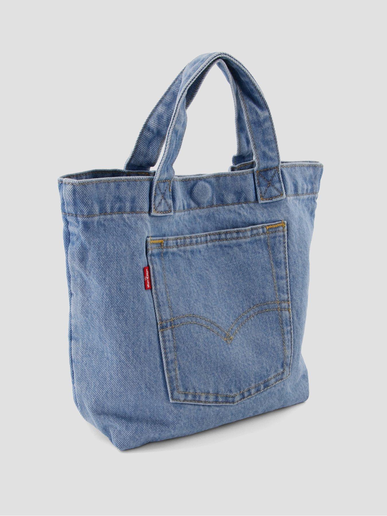 levis-mini-back-pocket-toteback