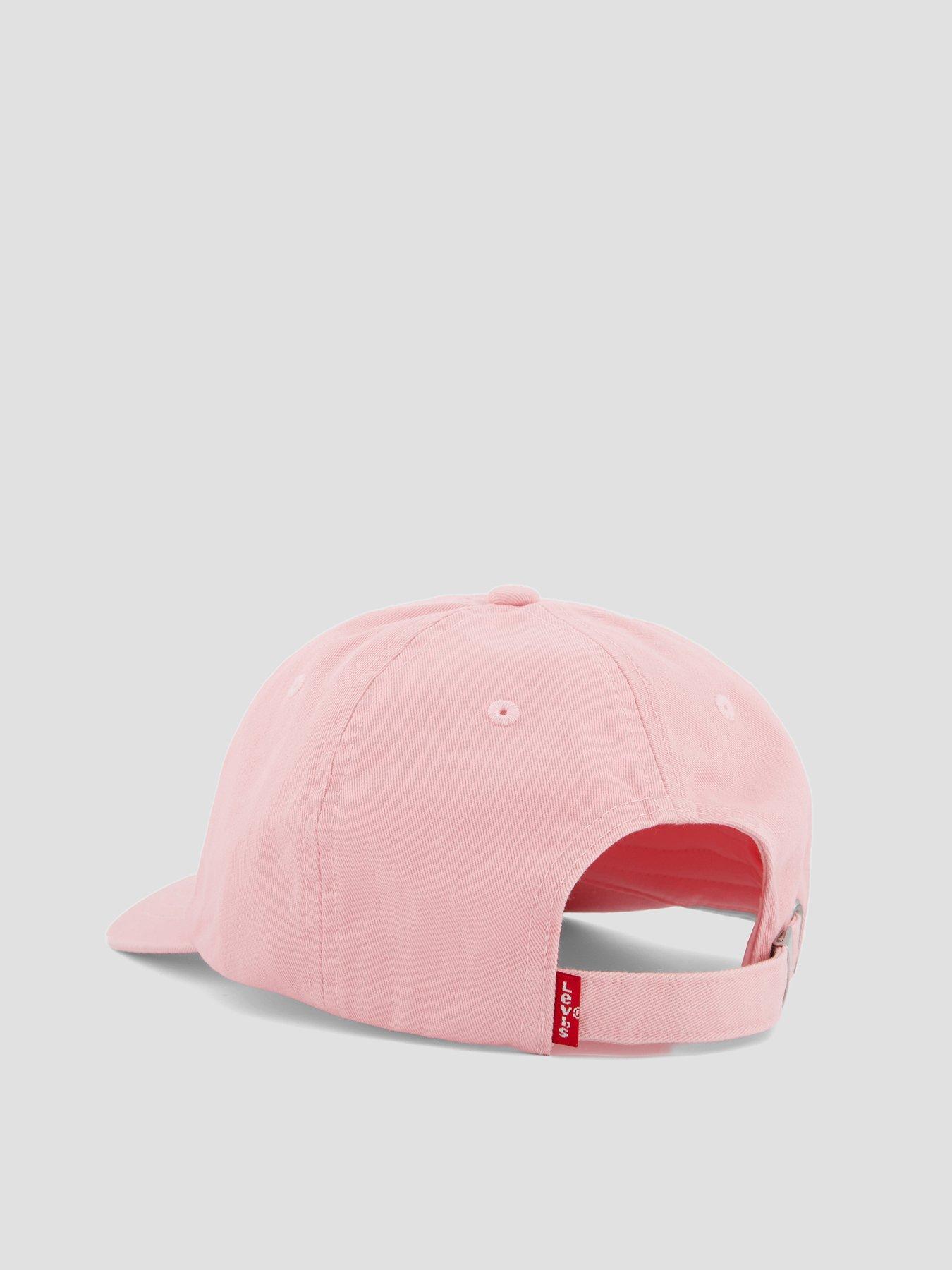 levis-mini-graphic-capdetail