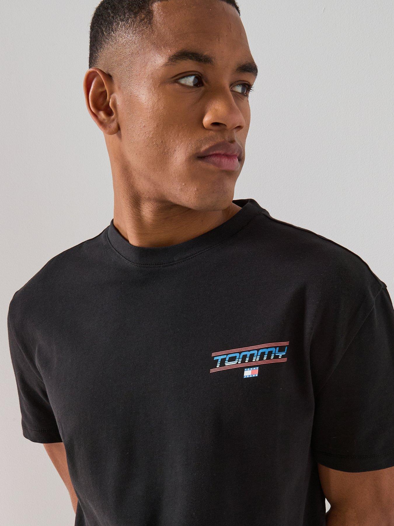 tommy-jeans-back-graphic-regular-fit-poster-t-shirt-blackoutfit