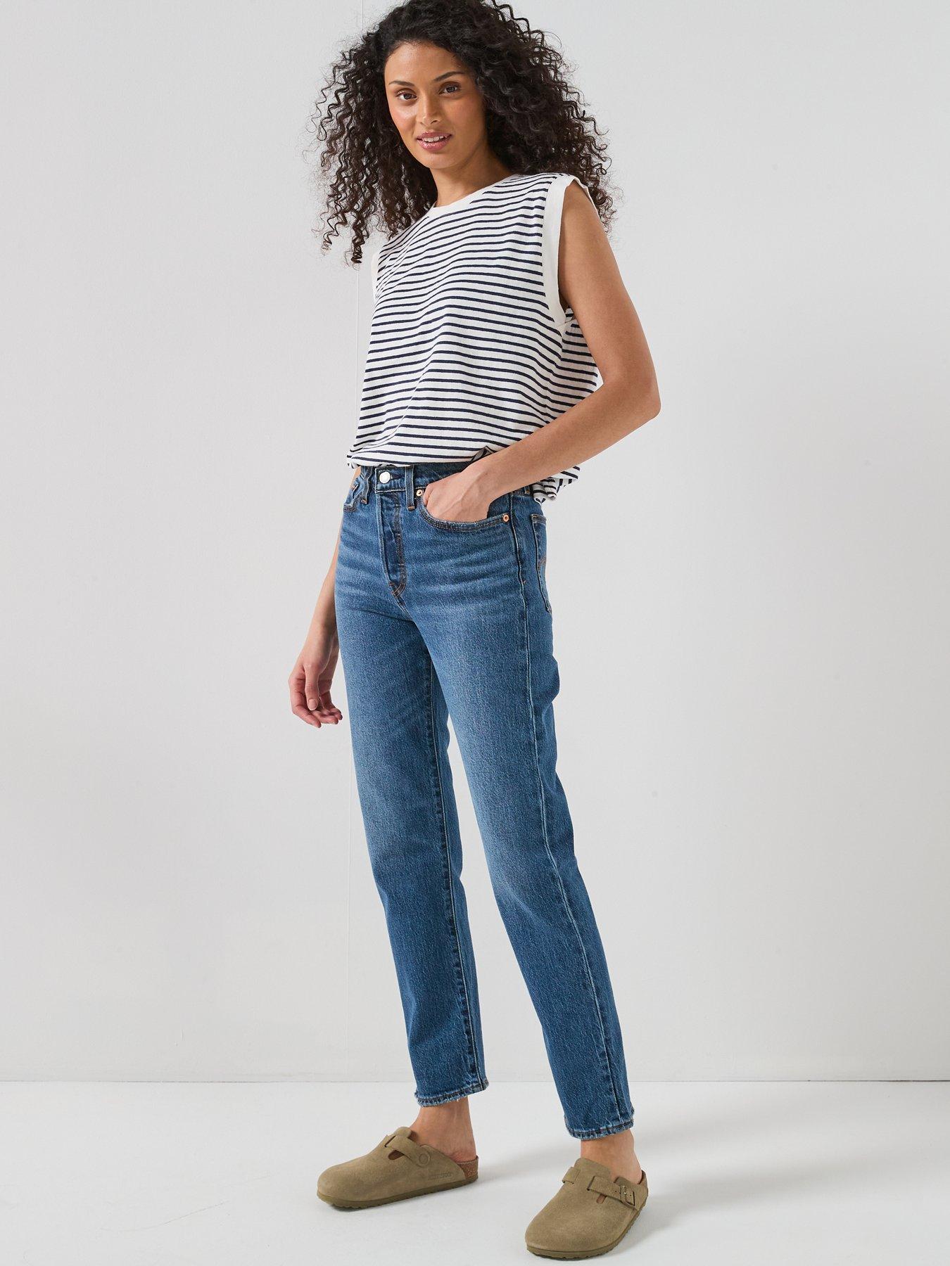 Image 6 of 6 of Levi's Wedgie Straight Jeans - Blue